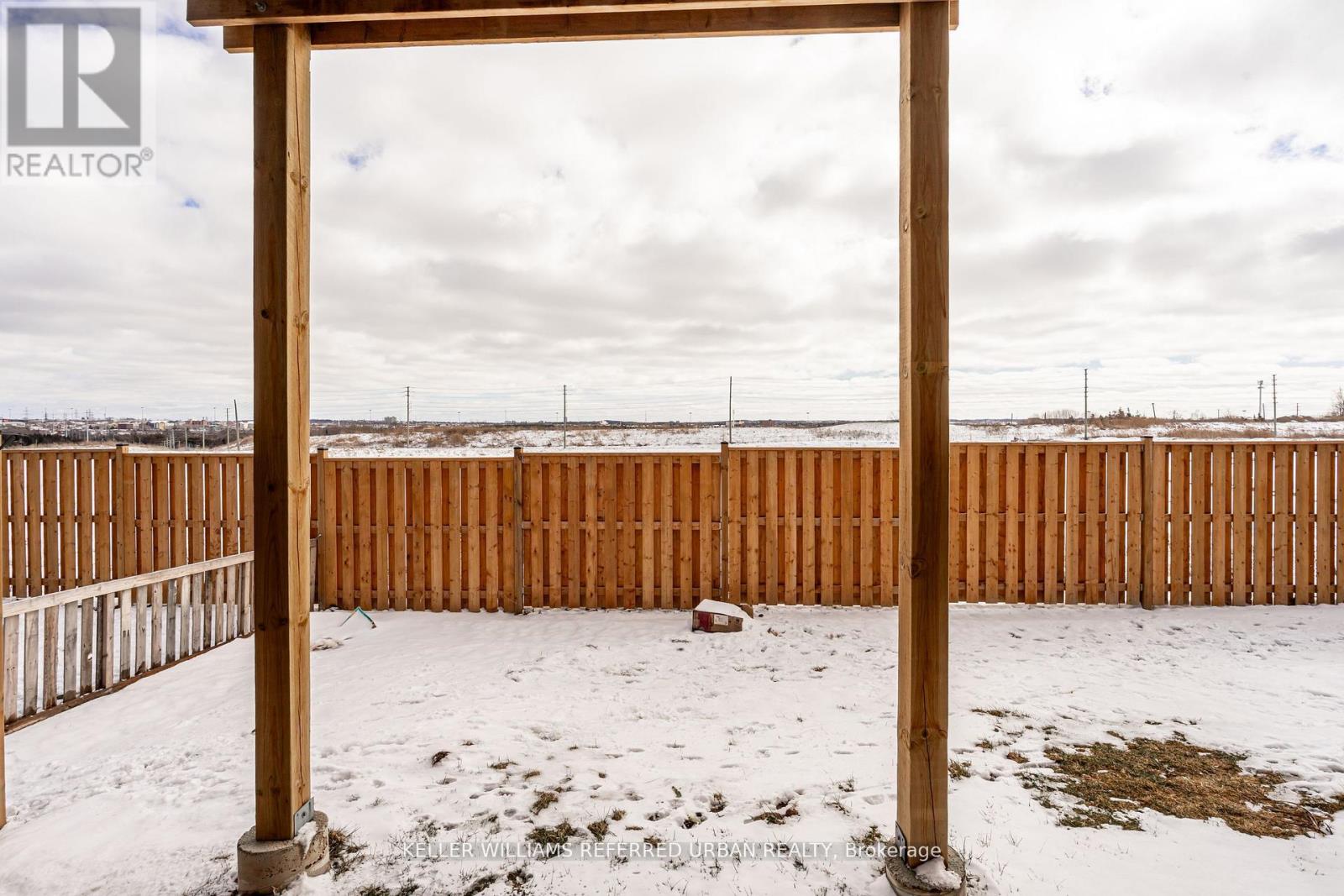 99 - 155 EQUESTRIAN WAY