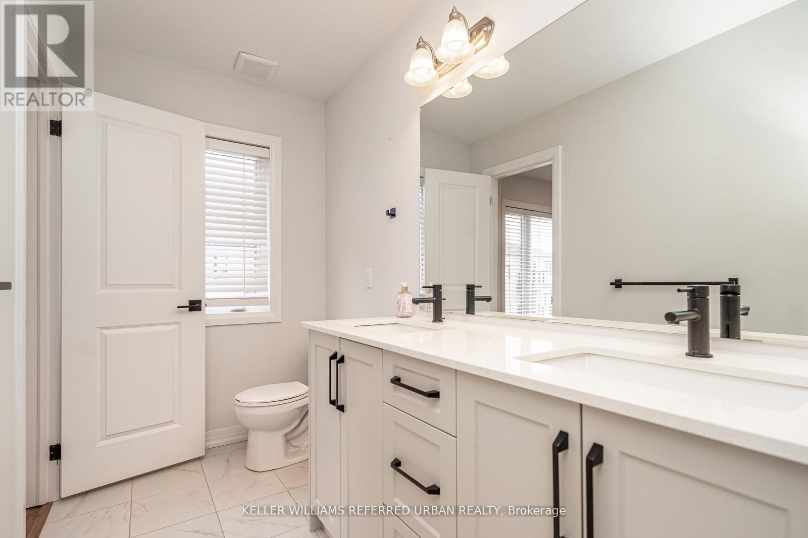 99 - 155 EQUESTRIAN WAY