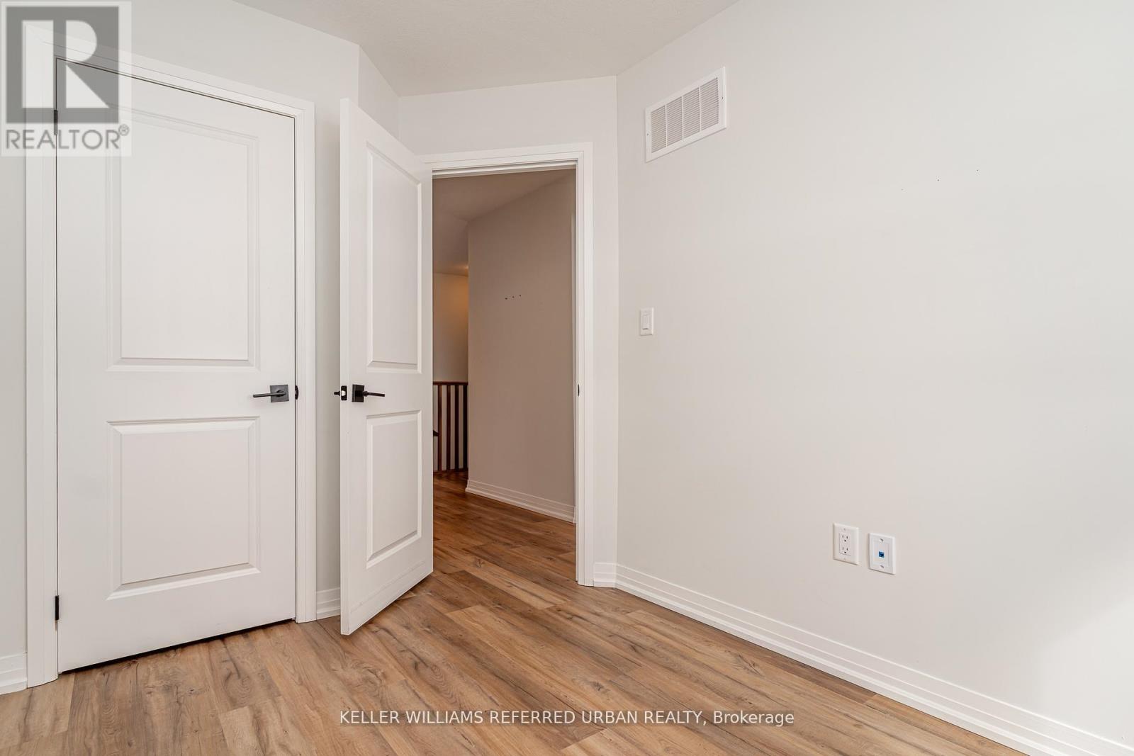 99 - 155 EQUESTRIAN WAY