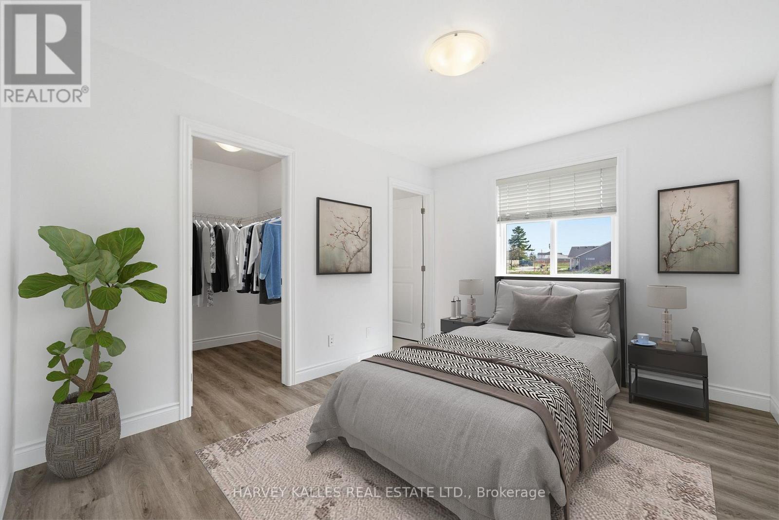 125 FARRINGTON CRESCENT