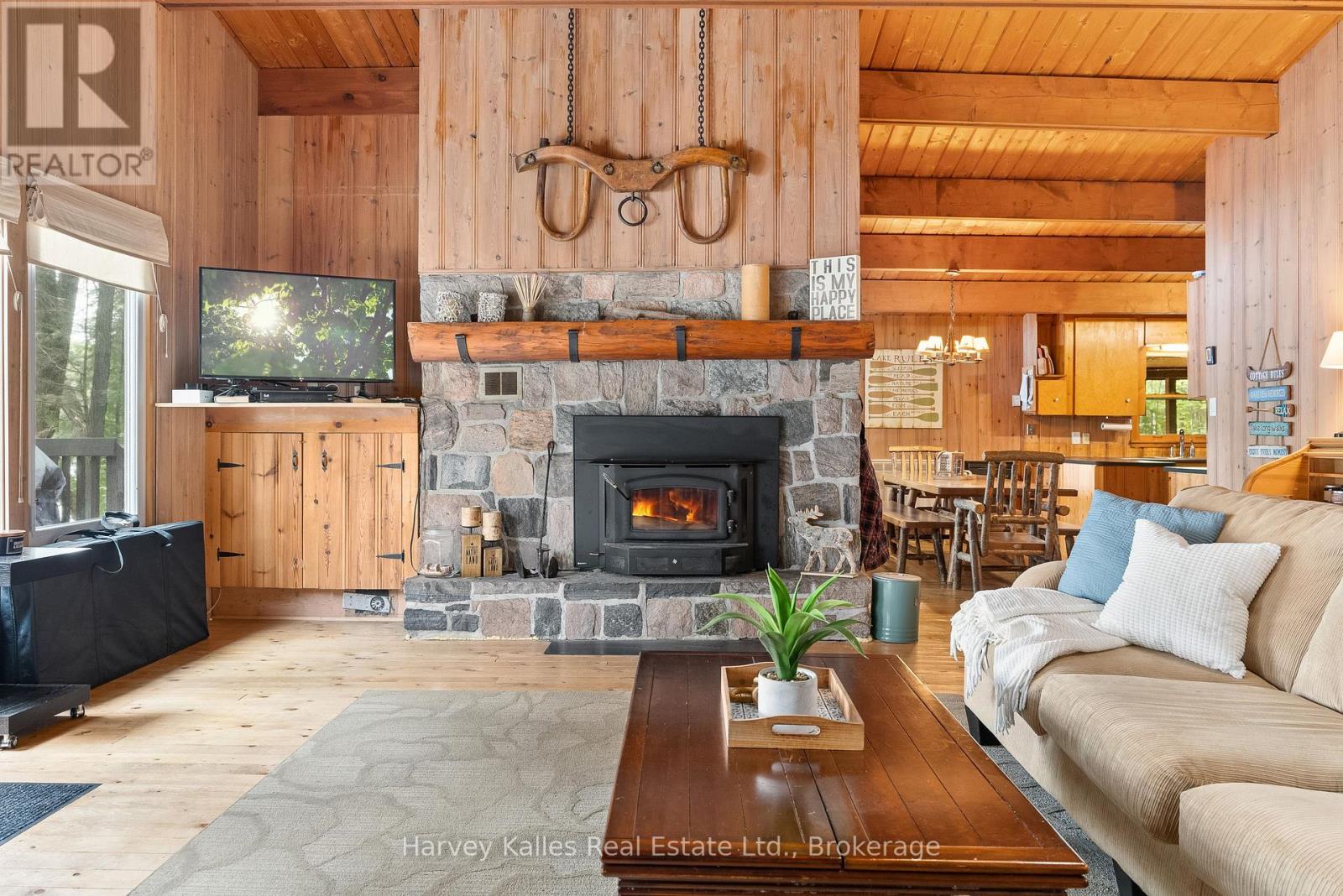 1033 SCOTT LANE