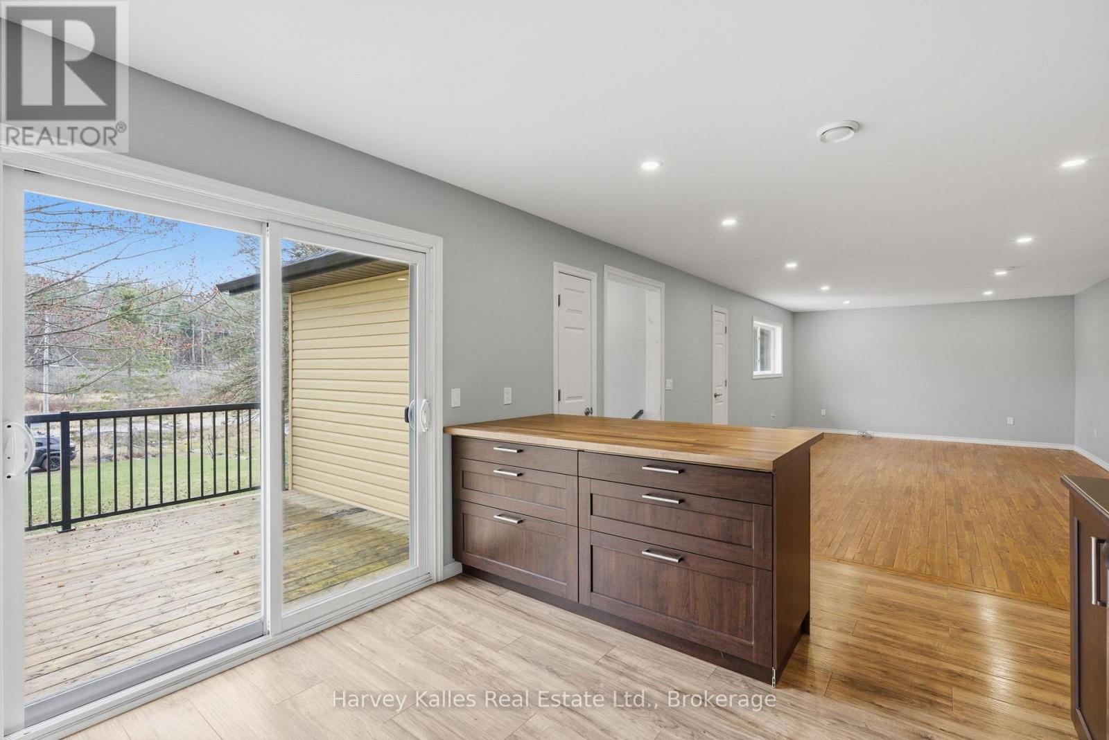 25 FERNDALE ROAD