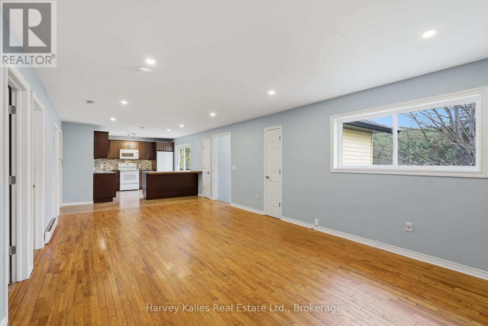 25 FERNDALE ROAD