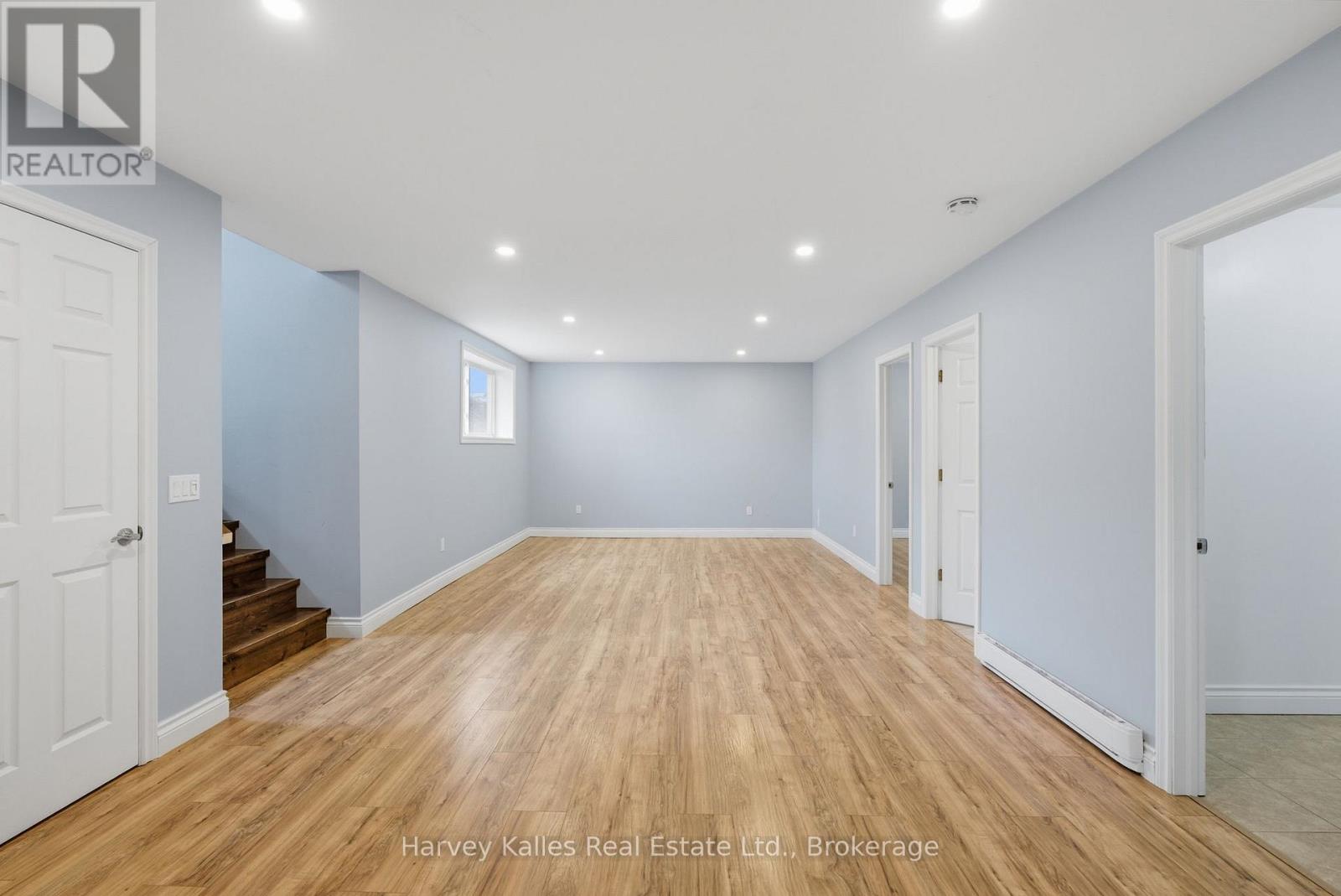 25 FERNDALE ROAD