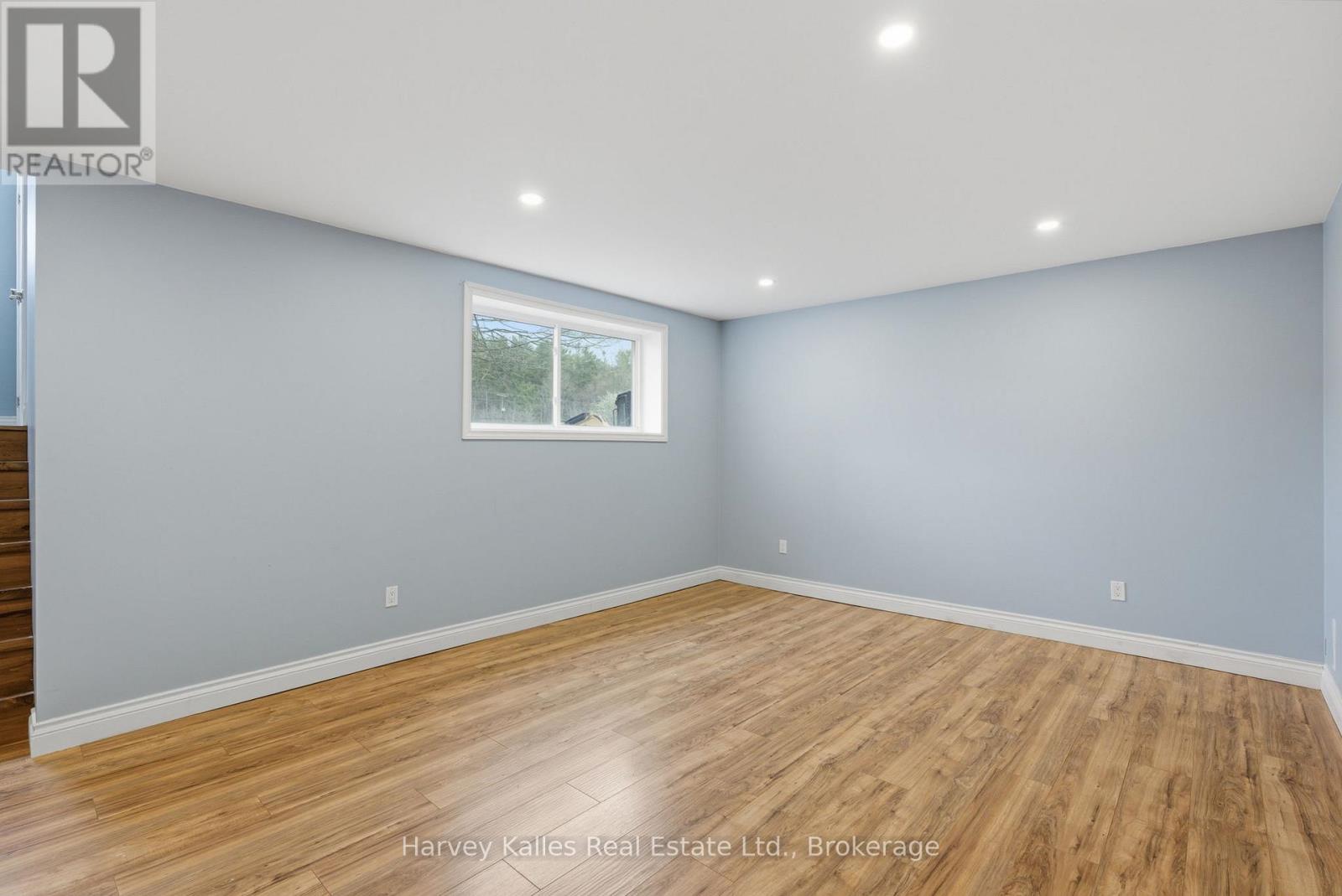 25 FERNDALE ROAD