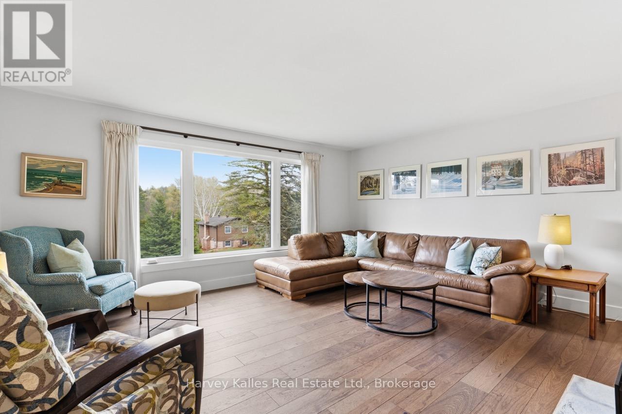 14 CURLING ROAD