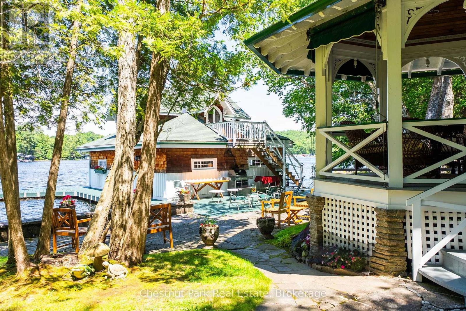 22 - 1052 LONGHURST ROAD