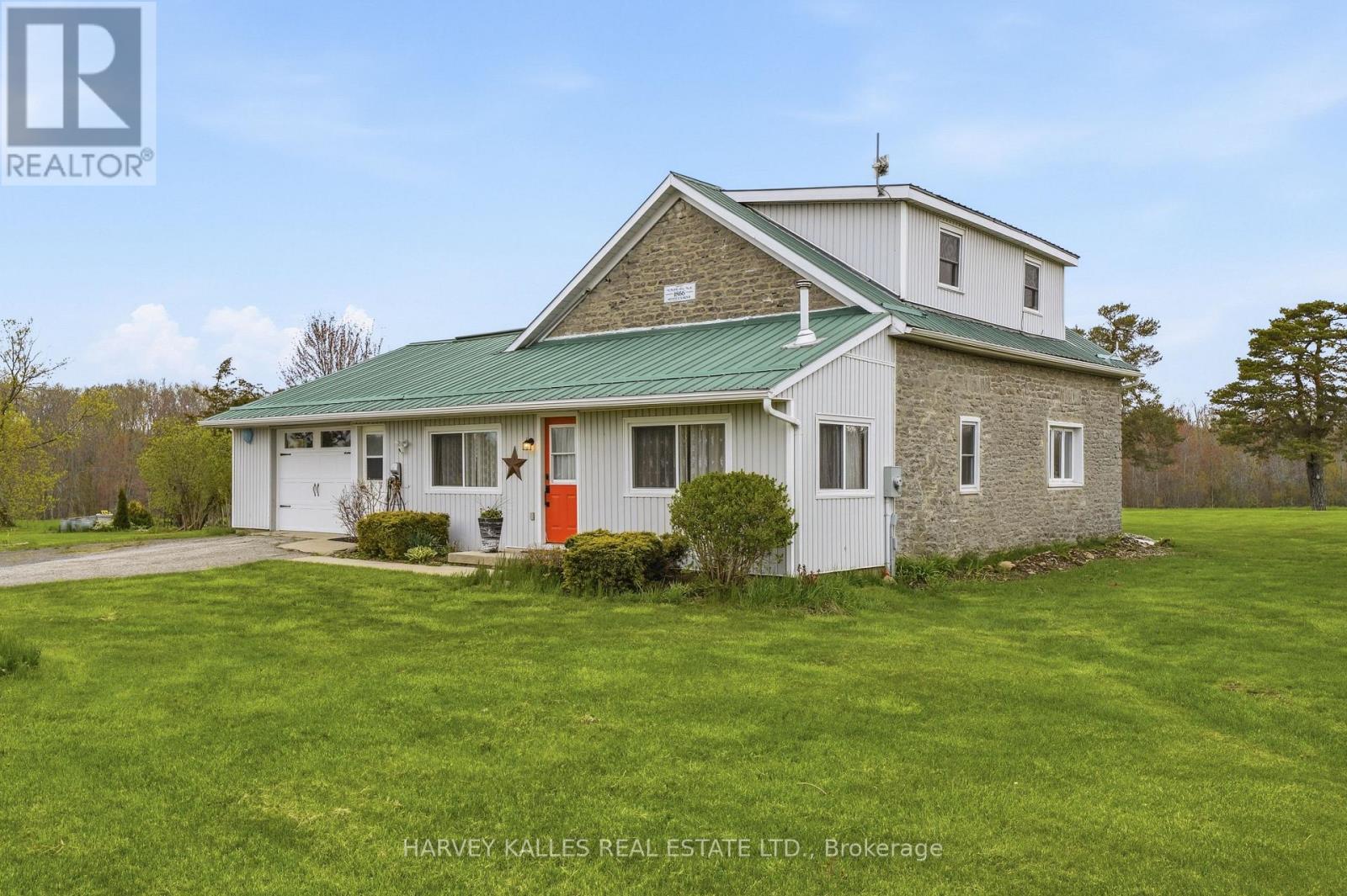 8 SCHOOL HOUSE ROAD
