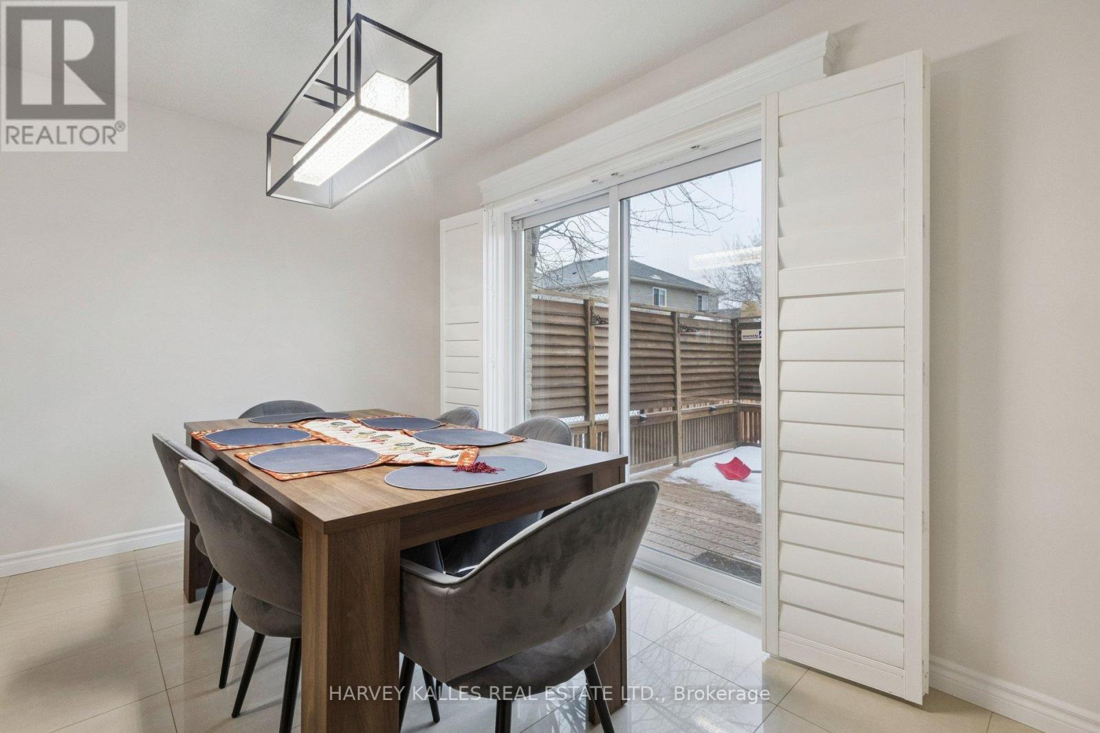 409 TEALBY CRESCENT