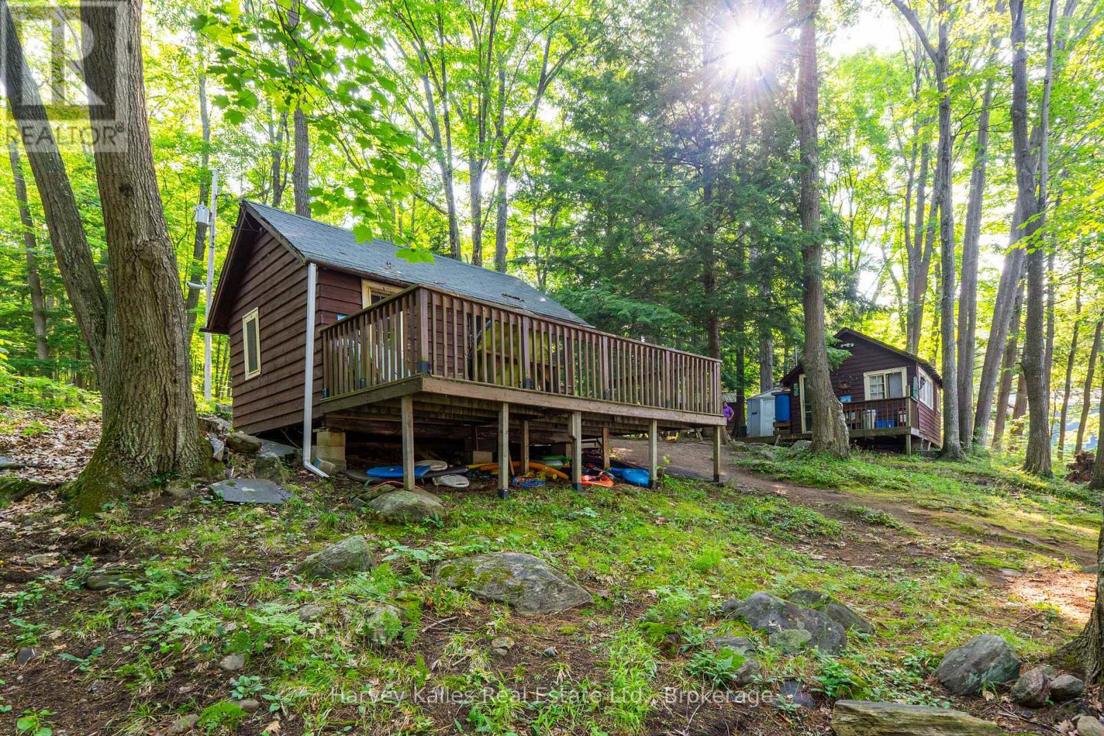 4 - 1254 BARLOCHAN ROAD