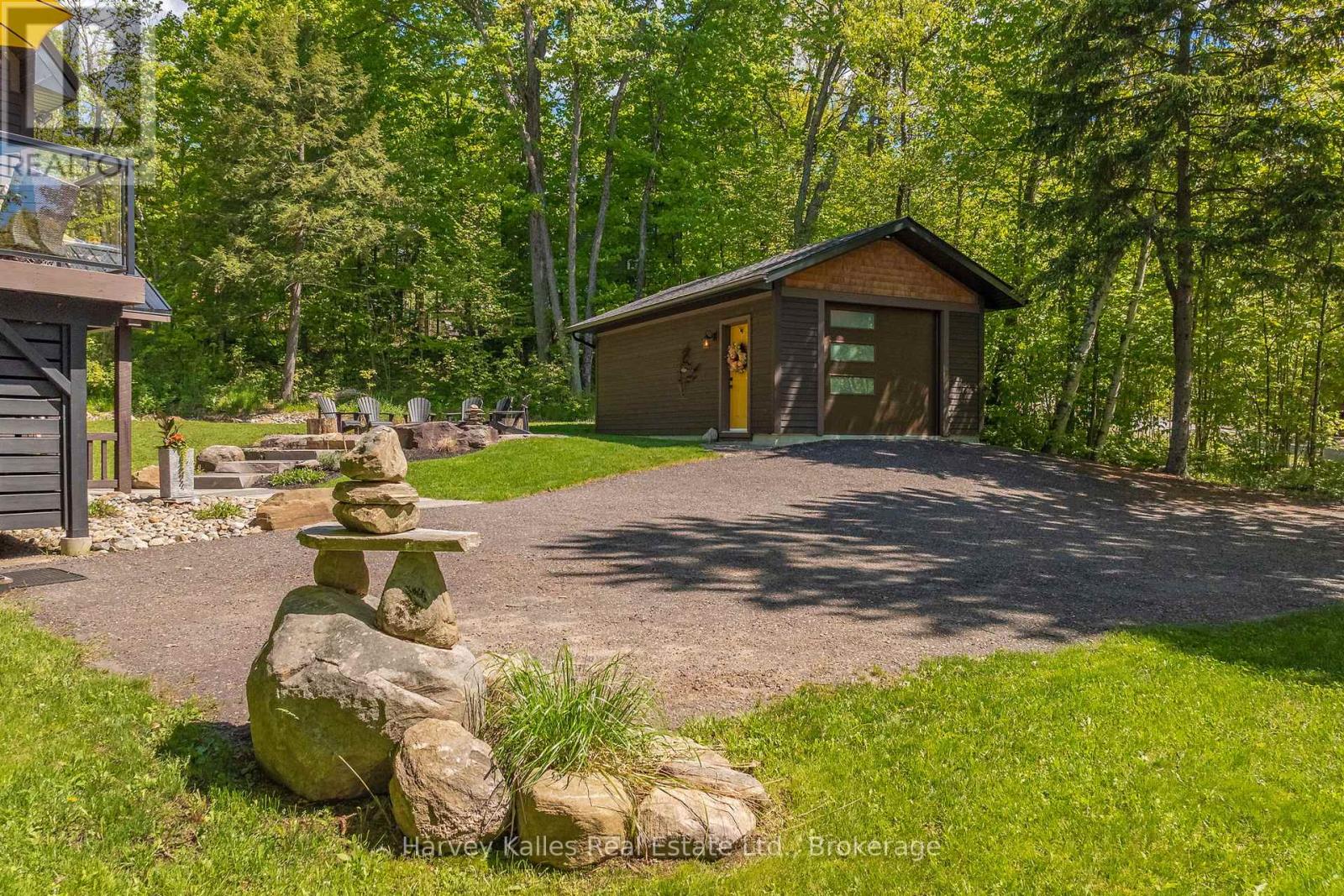 157 CHALET CRESCENT