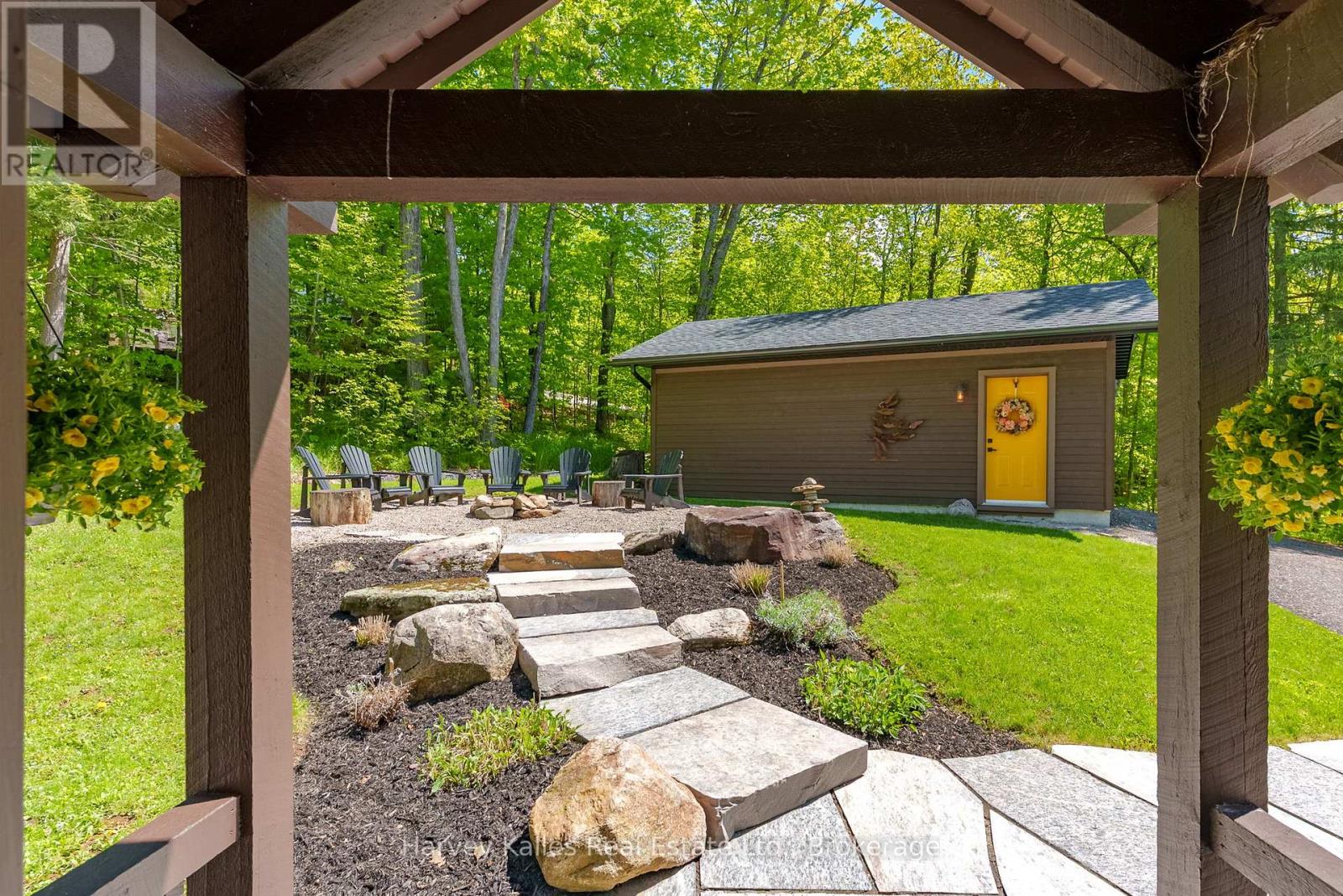 157 CHALET CRESCENT