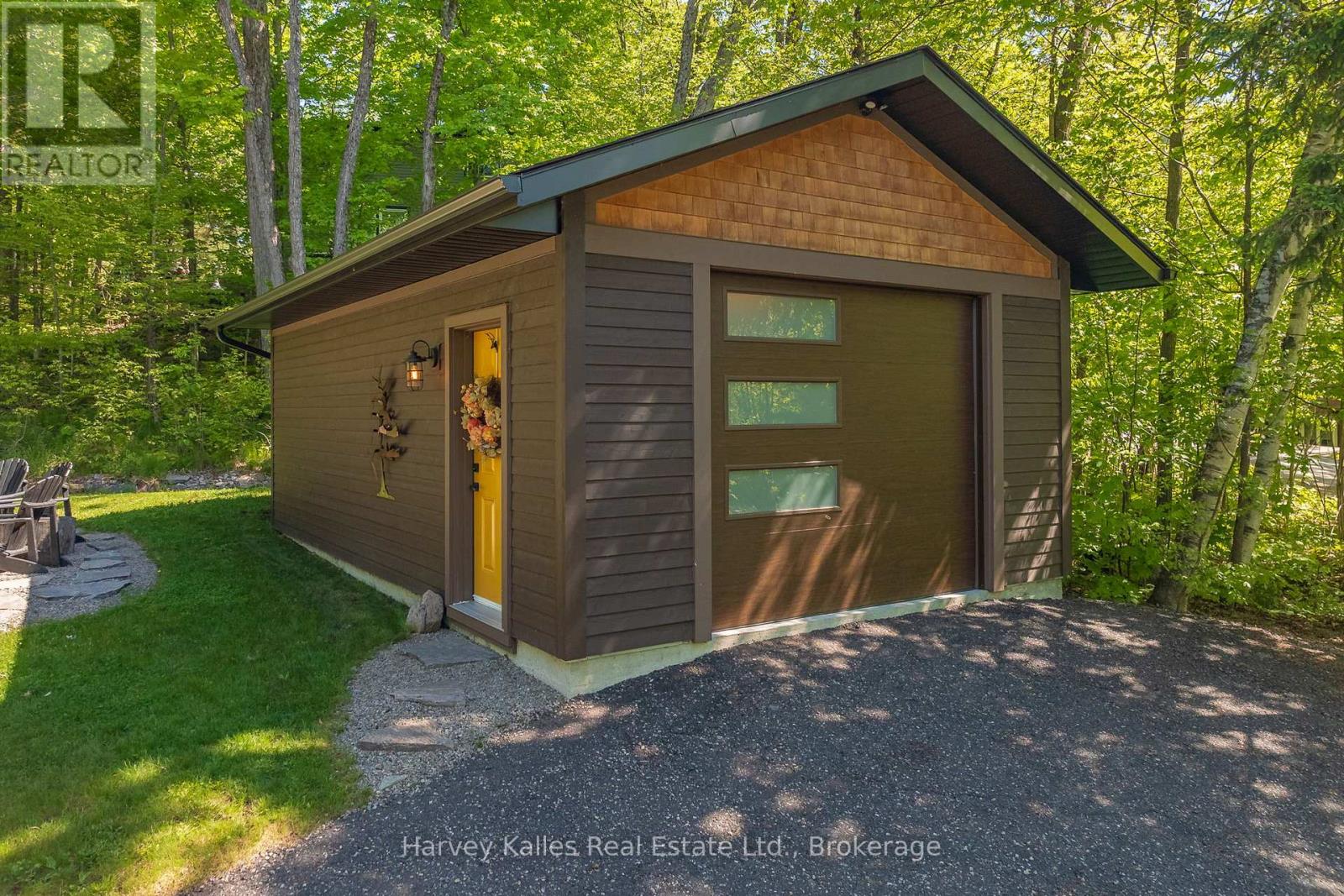 157 CHALET CRESCENT