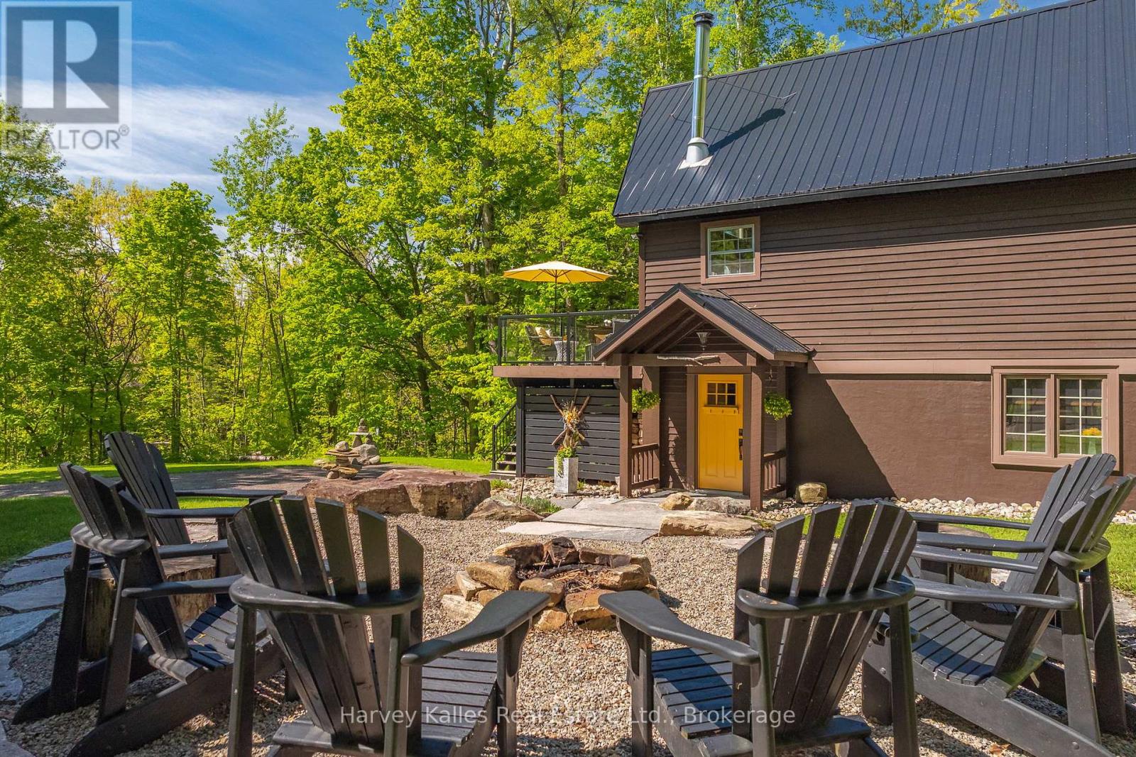 157 CHALET CRESCENT