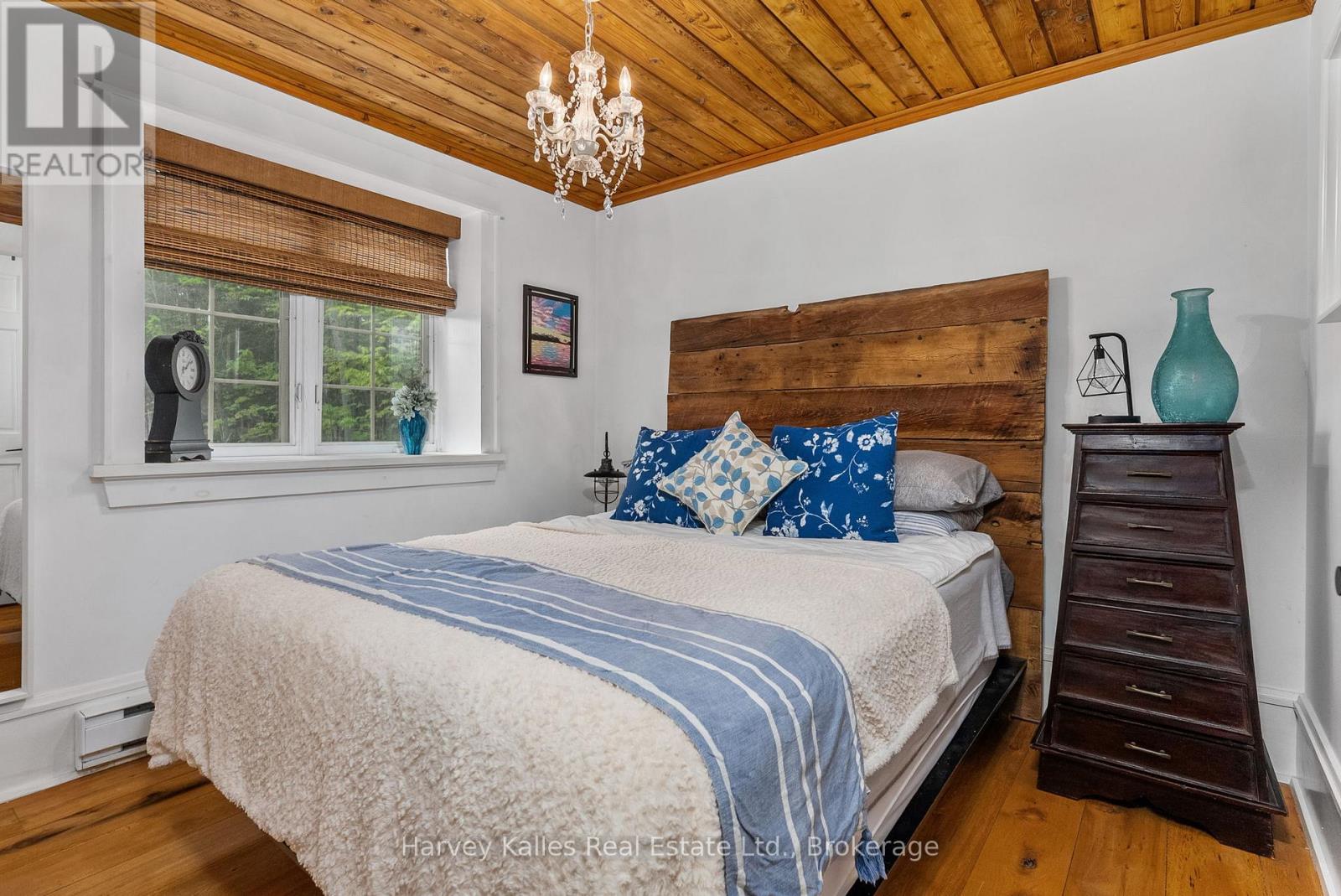 157 CHALET CRESCENT