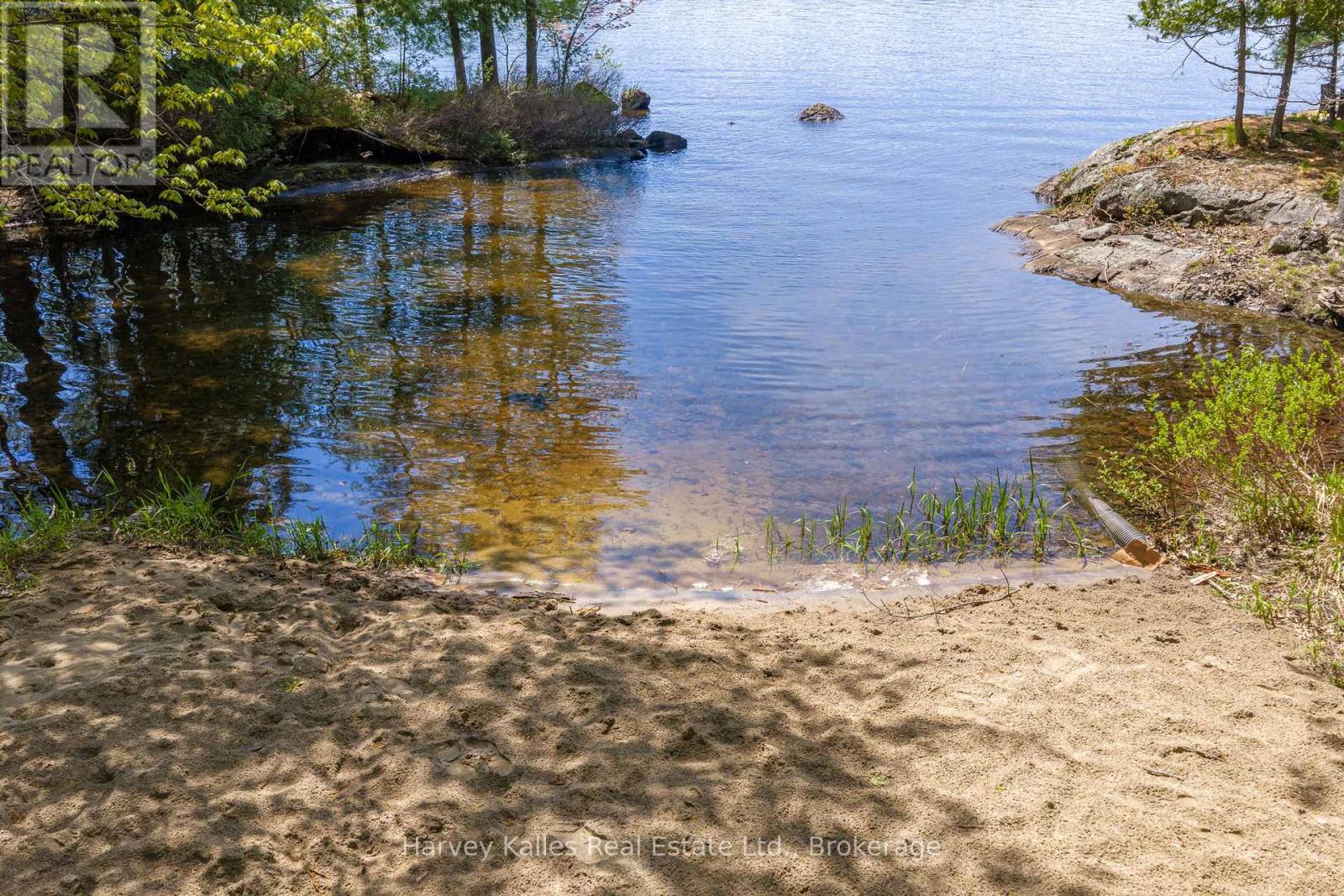 1615 MUSKOKA ROAD N