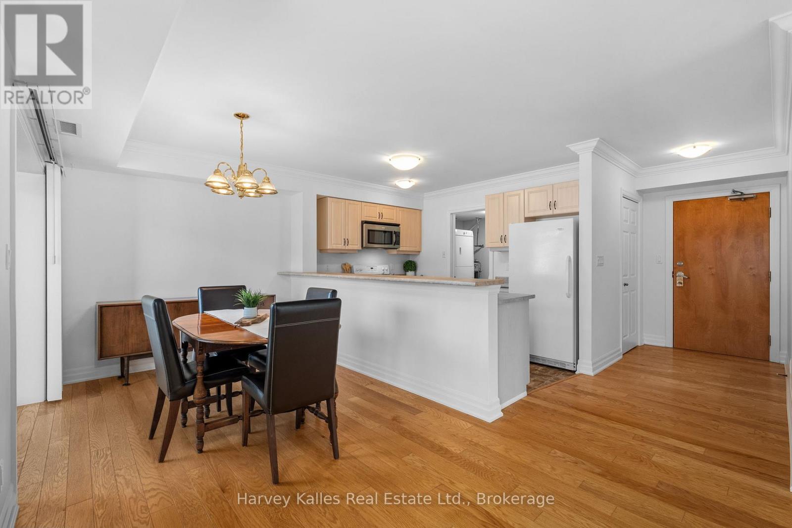 205 - 26 DAIRY LANE