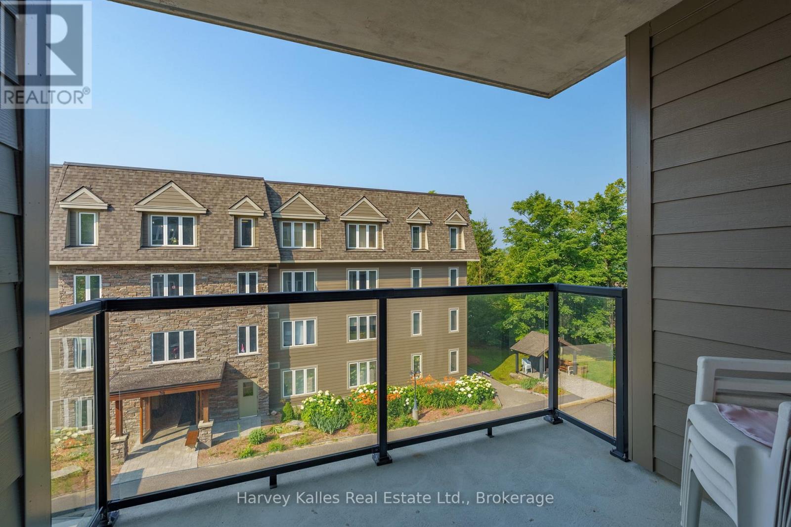 205 - 26 DAIRY LANE