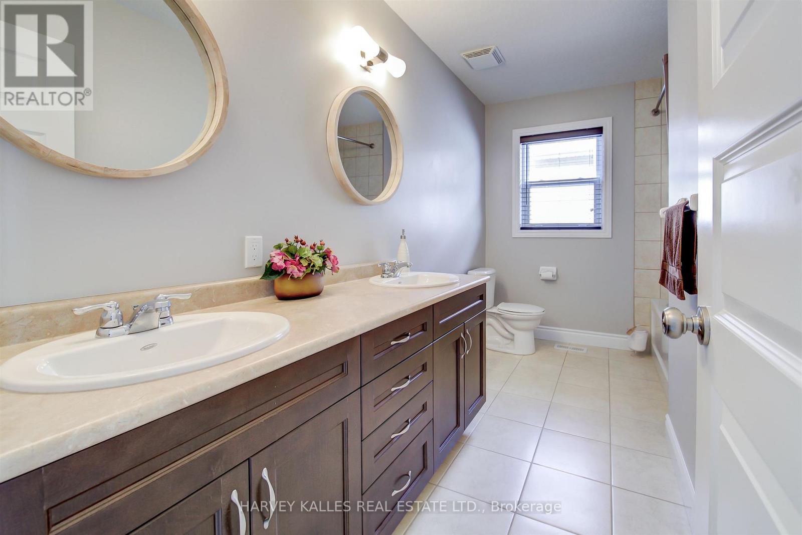 106 EDEN OAK TRAIL