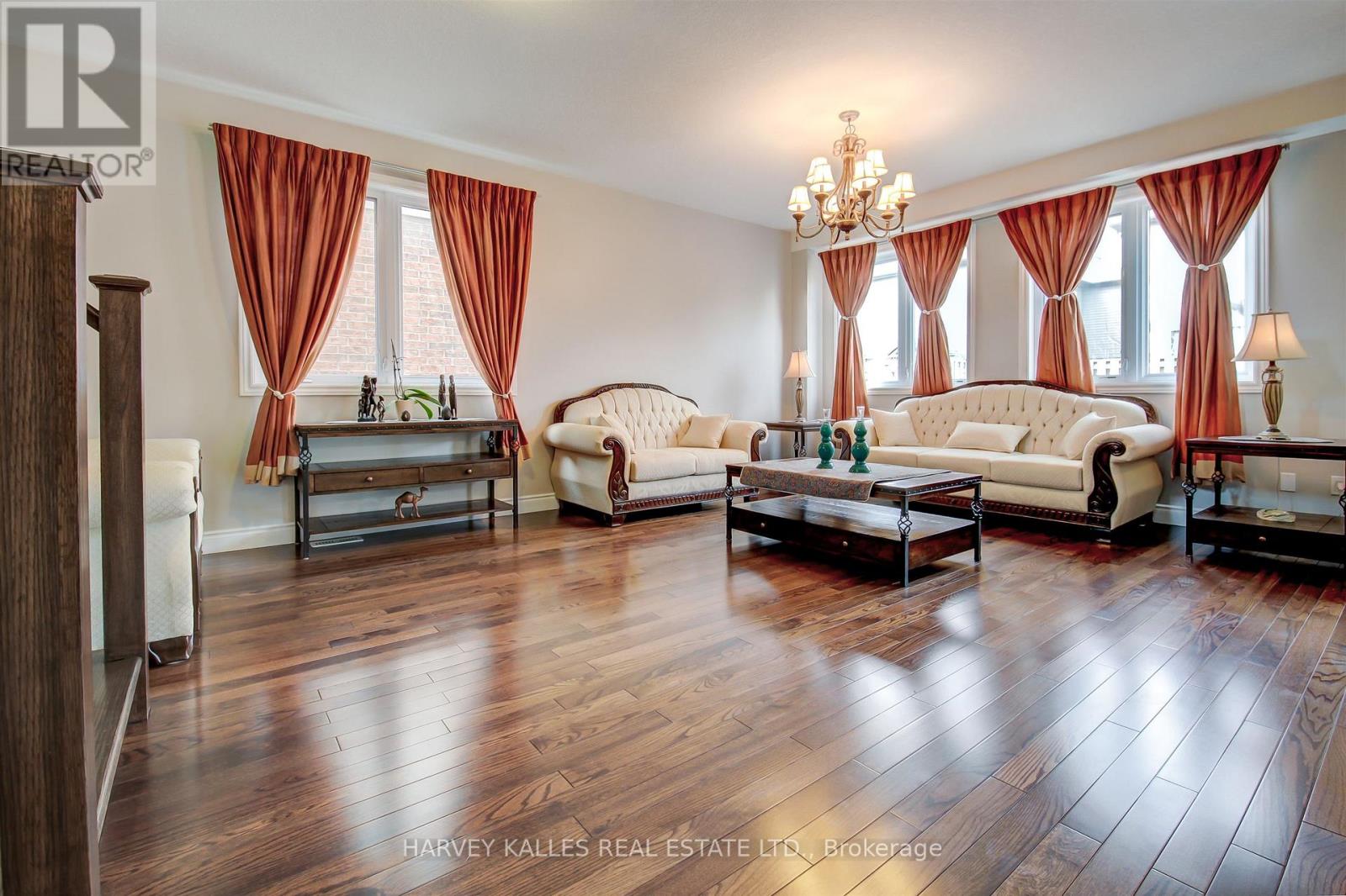 106 EDEN OAK TRAIL
