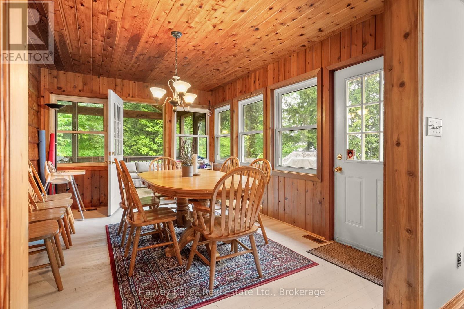 7 BABY LAKE ROAD