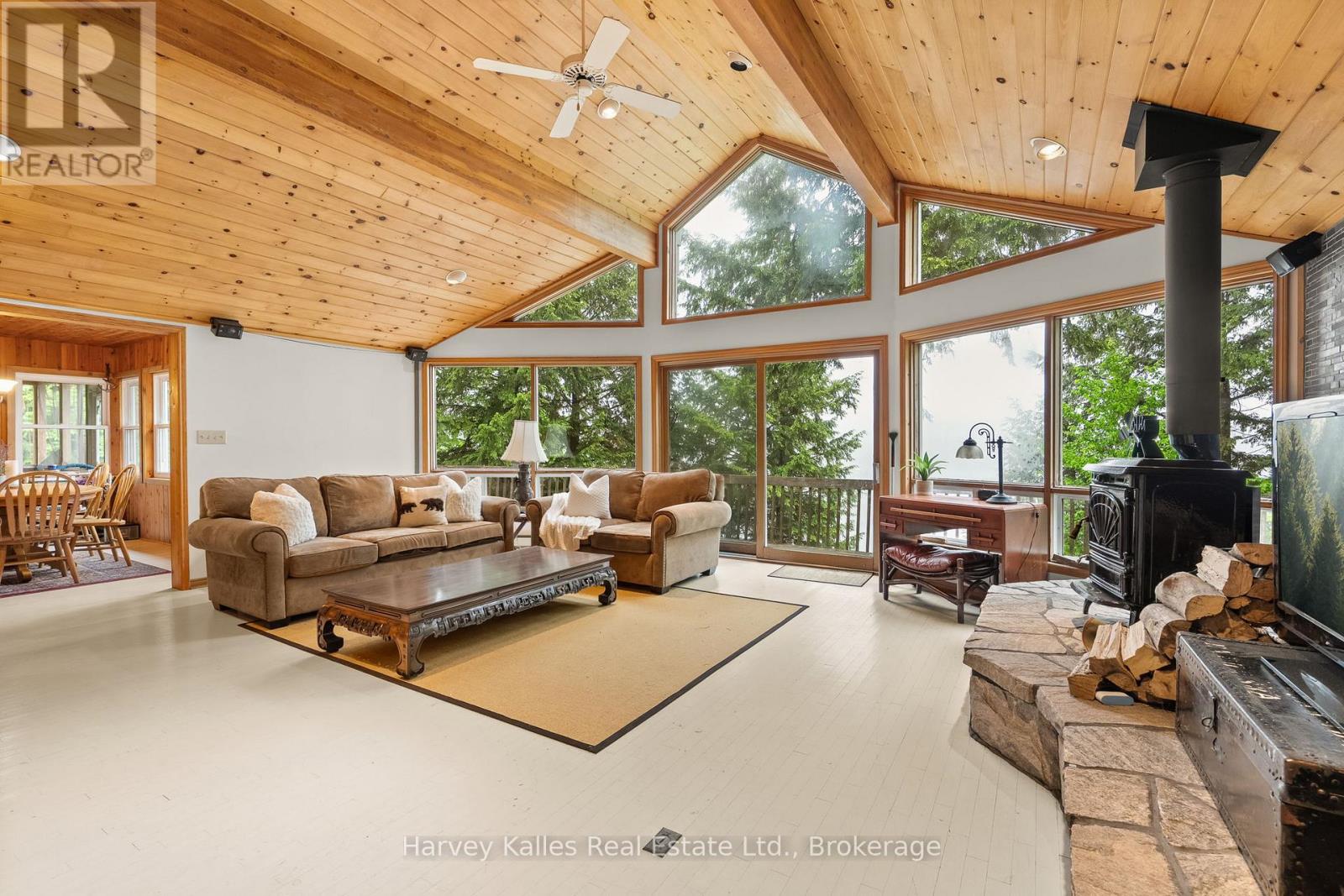 7 BABY LAKE ROAD