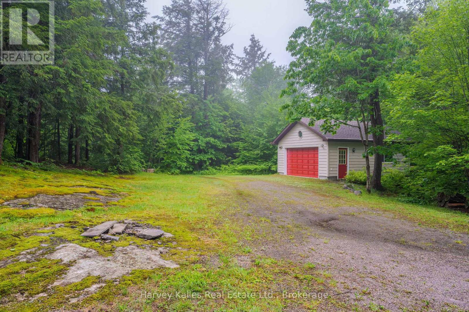 7 BABY LAKE ROAD