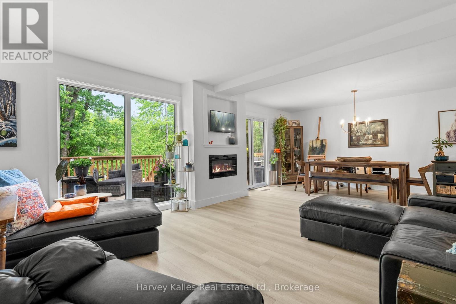 66 ROBERT ROAD E