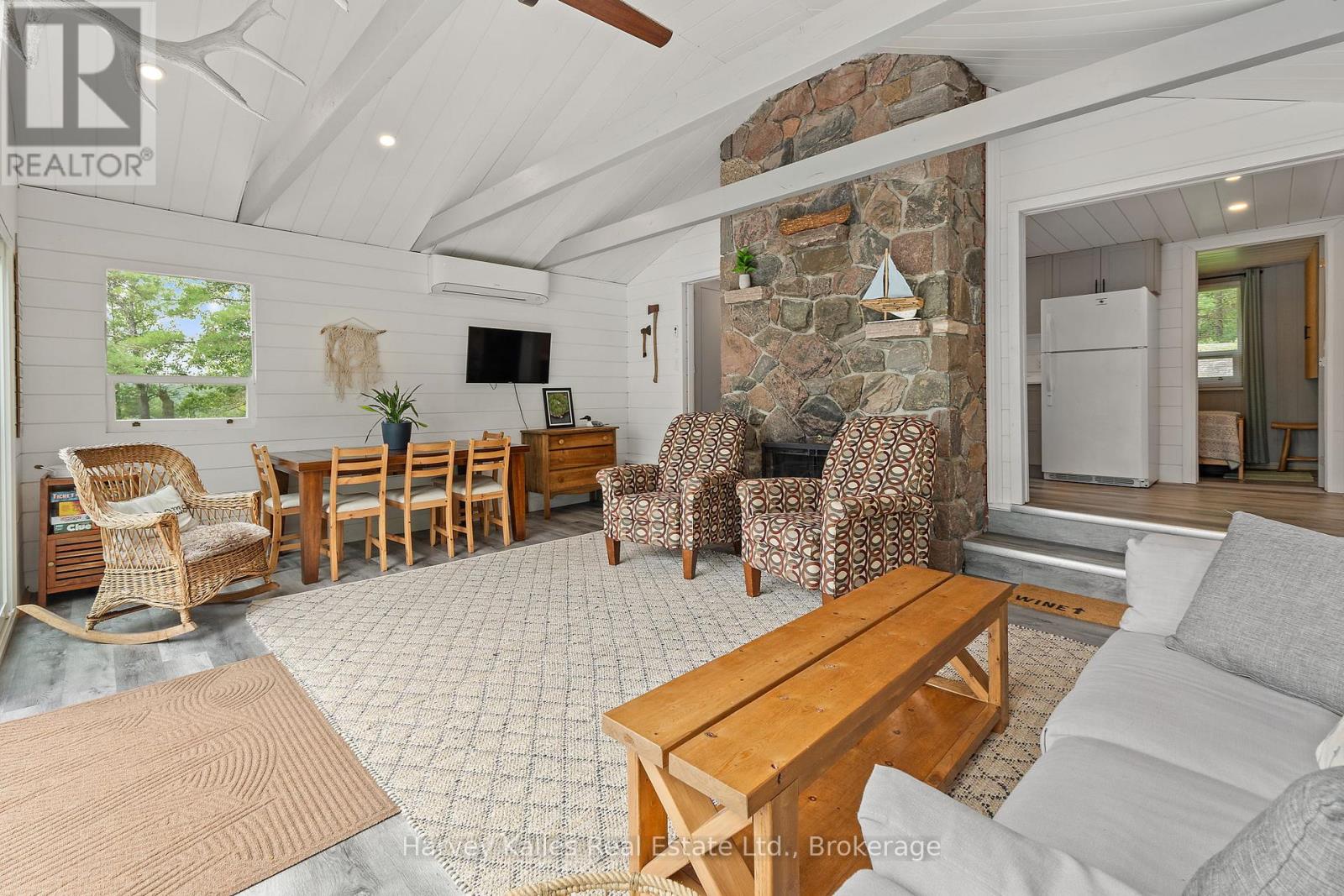 1443 SILVER LAKE ROAD