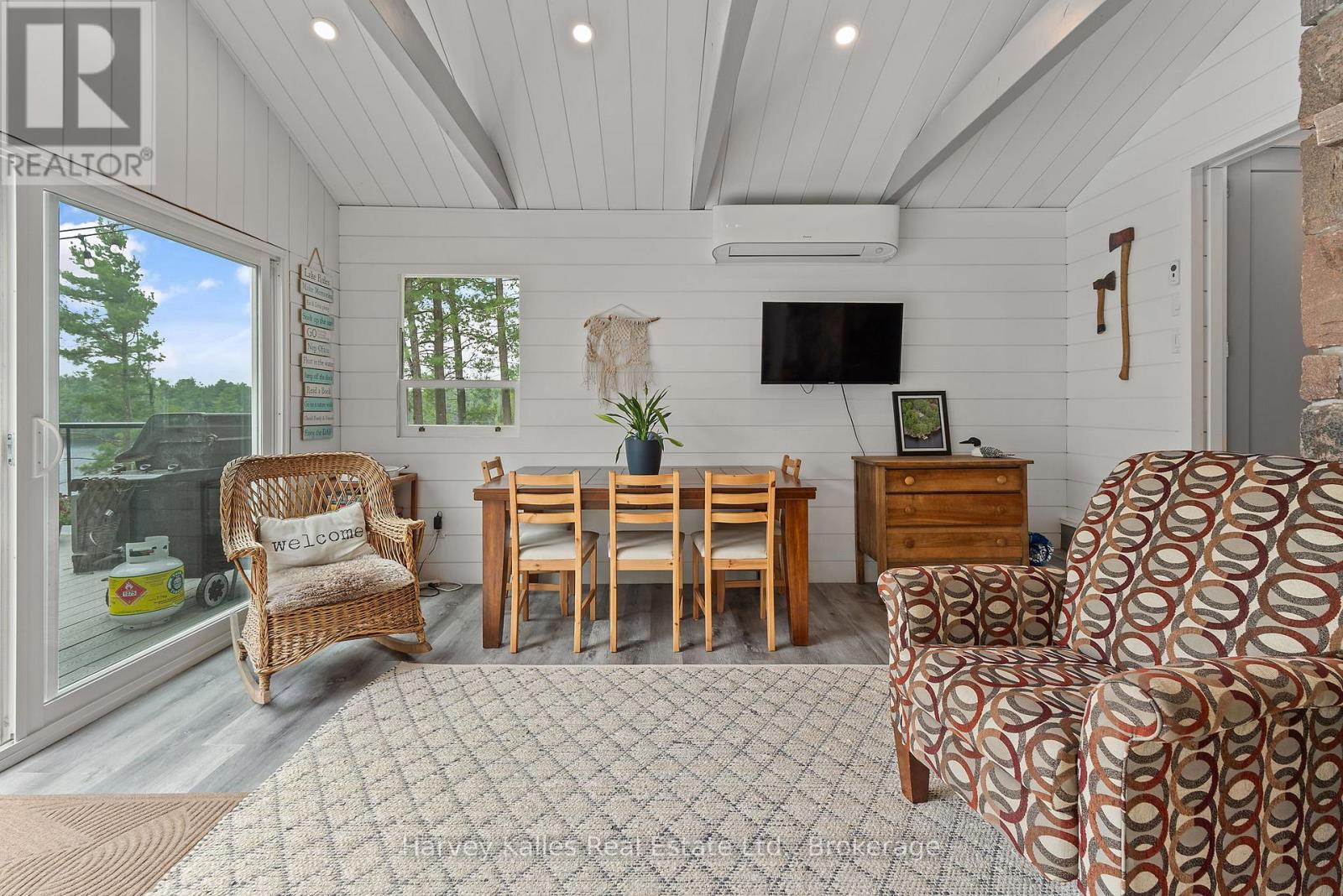 1443 SILVER LAKE ROAD