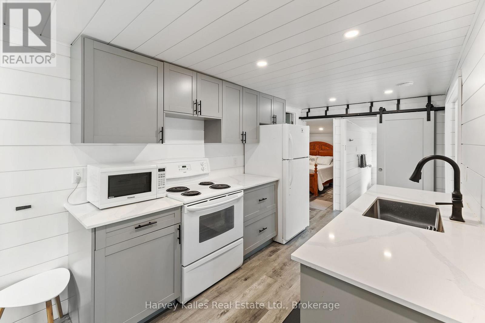 1443 SILVER LAKE ROAD