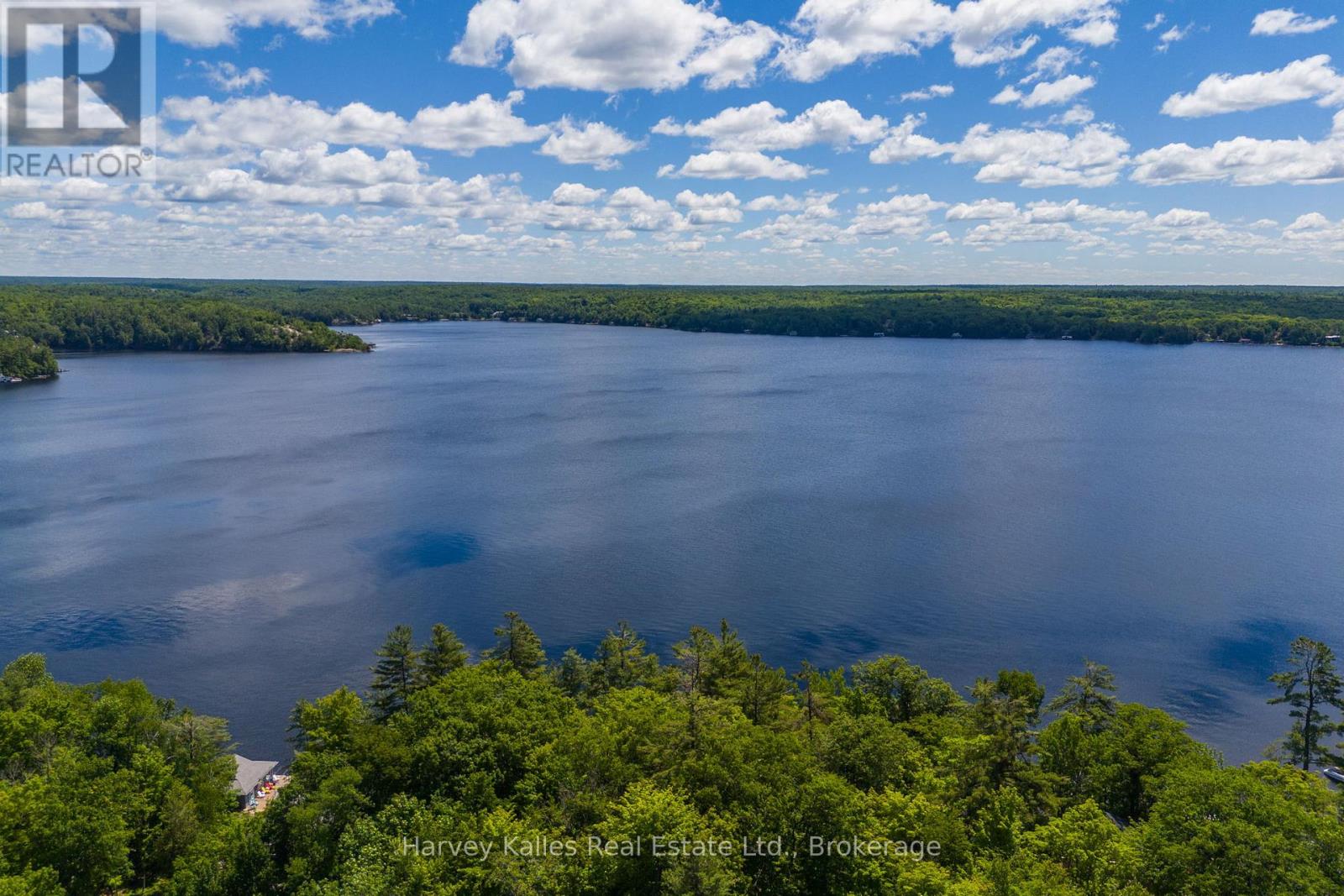 1043 MUSKOKA CRESCENT ROAD