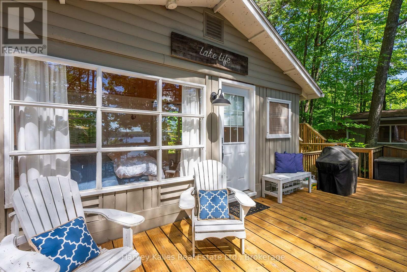 1043 MUSKOKA CRESCENT ROAD