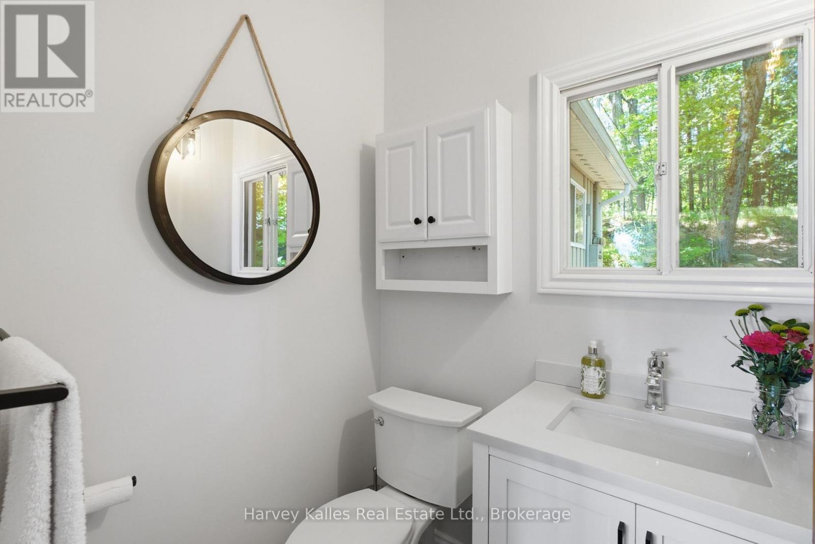 1043 MUSKOKA CRESCENT ROAD