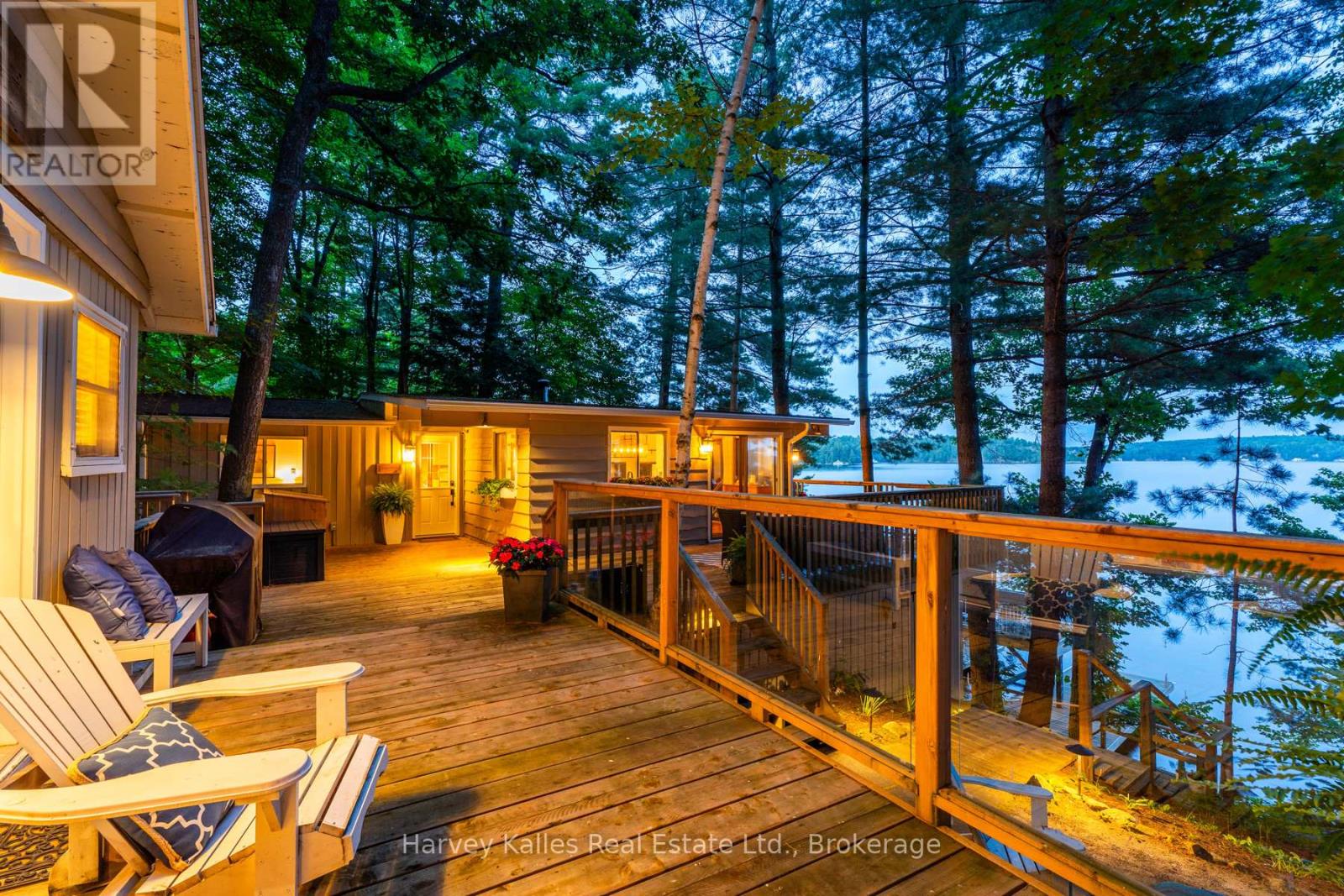 1043 MUSKOKA CRESCENT ROAD