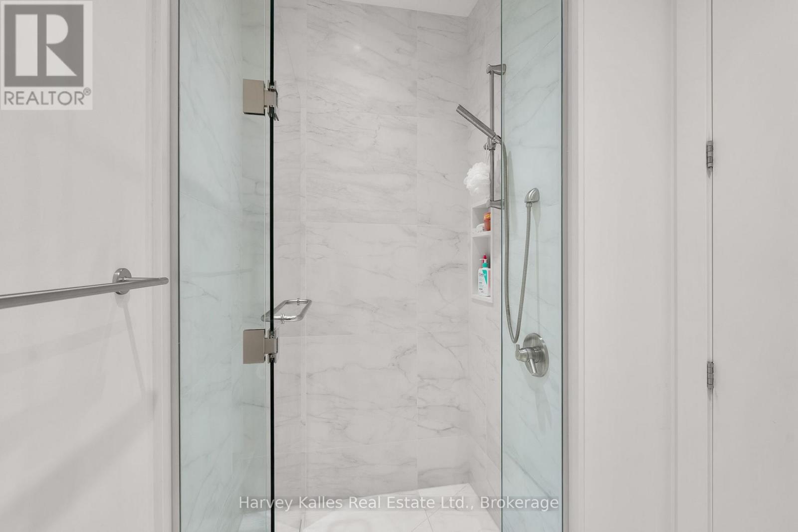 306 - 727 GRANDVIEW DRIVE