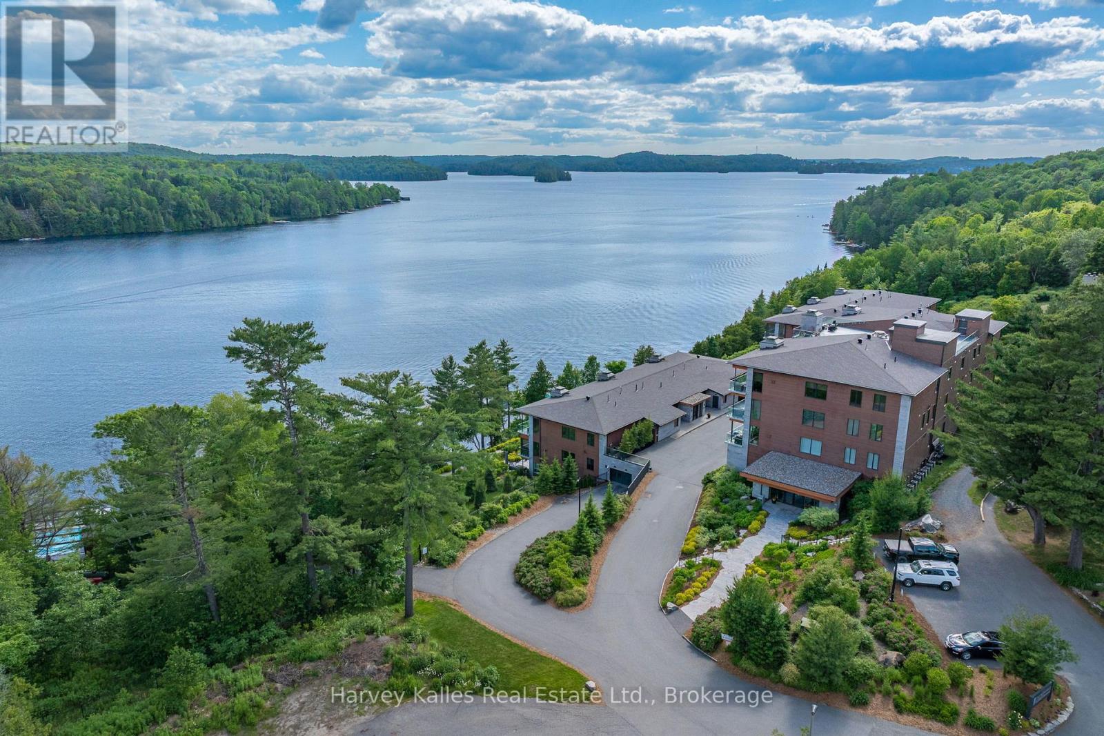 306 - 727 GRANDVIEW DRIVE