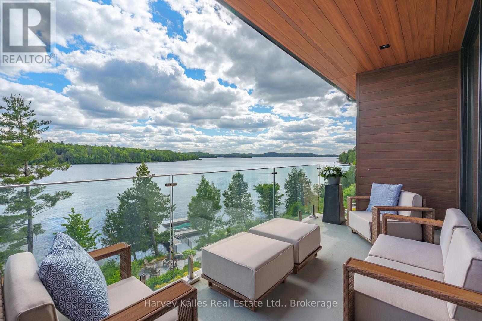 306 - 727 GRANDVIEW DRIVE