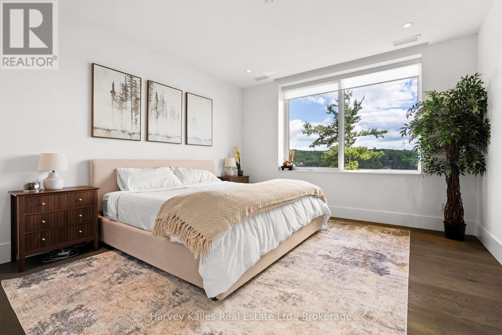 306 - 727 GRANDVIEW DRIVE