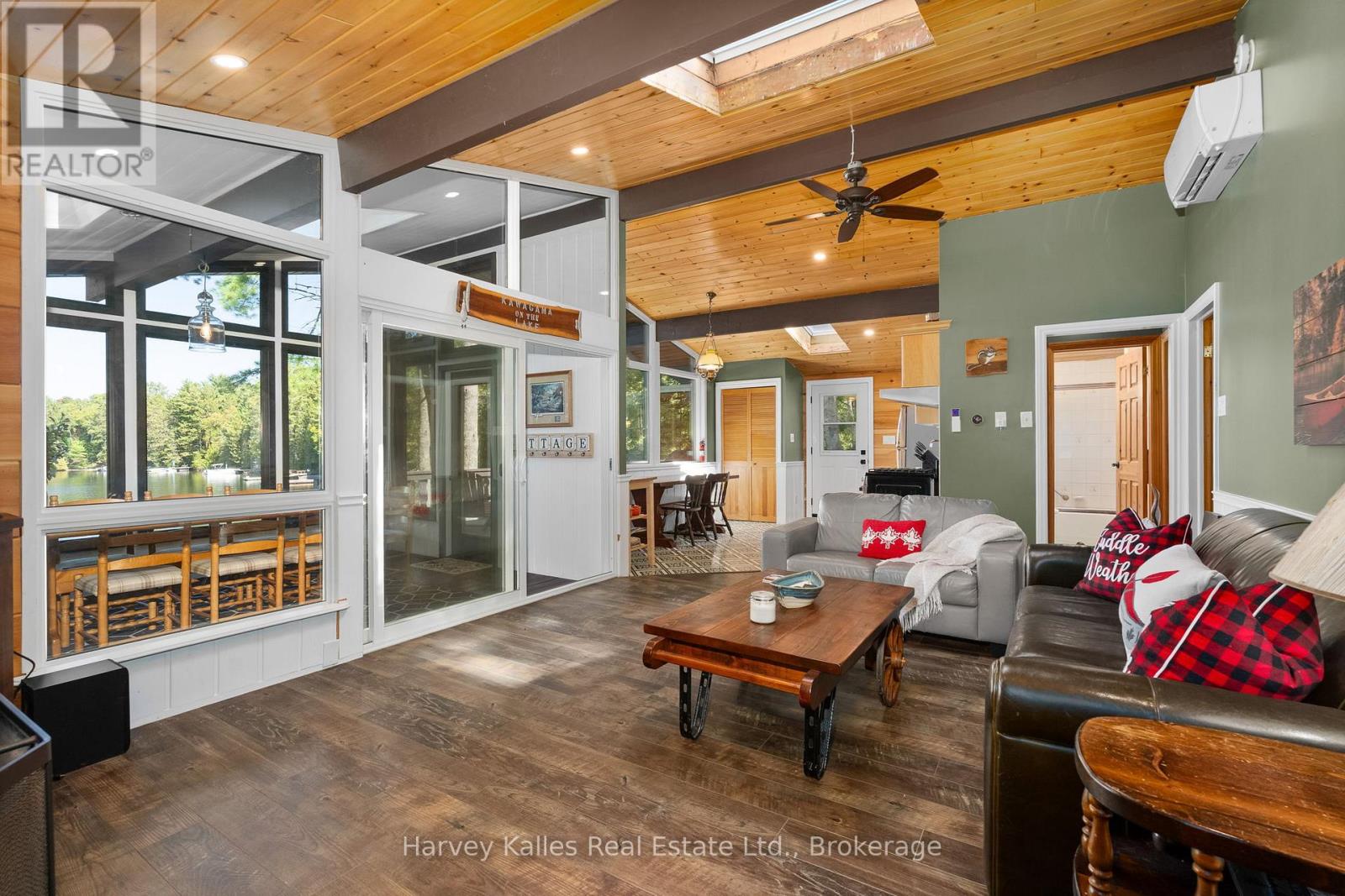 1003 HOLLOW ROAD