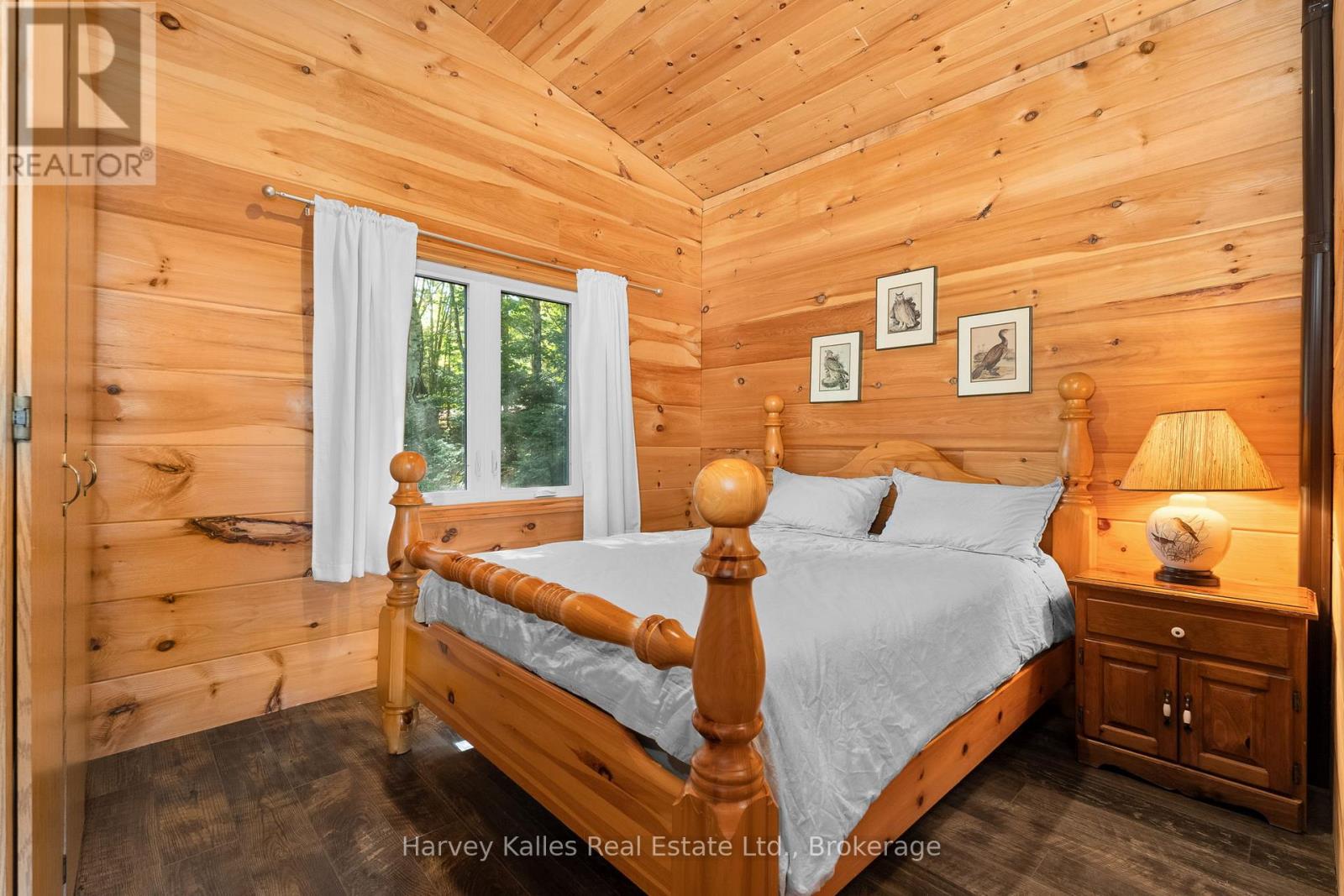 1003 HOLLOW ROAD
