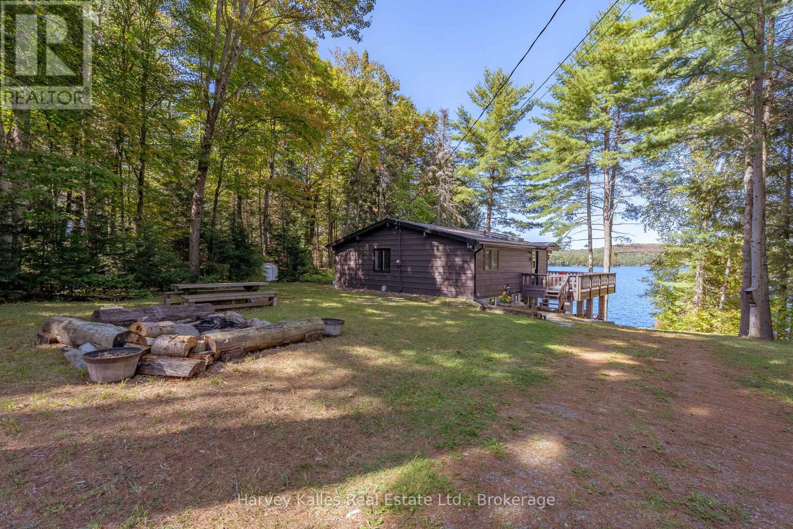 1003 HOLLOW ROAD
