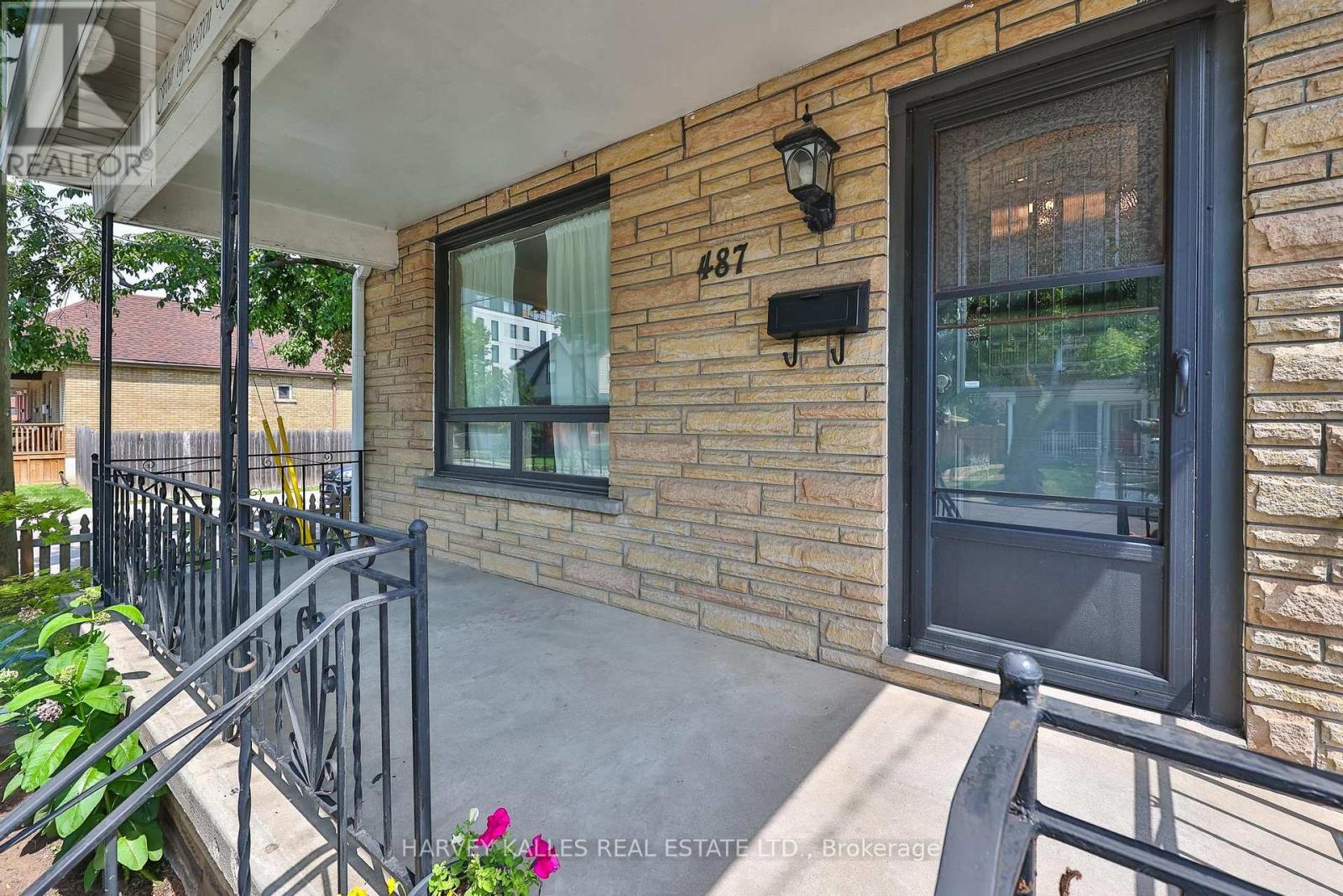 487 DUNSMURE ROAD