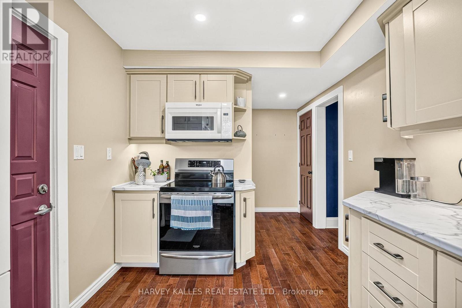 487 DUNSMURE ROAD