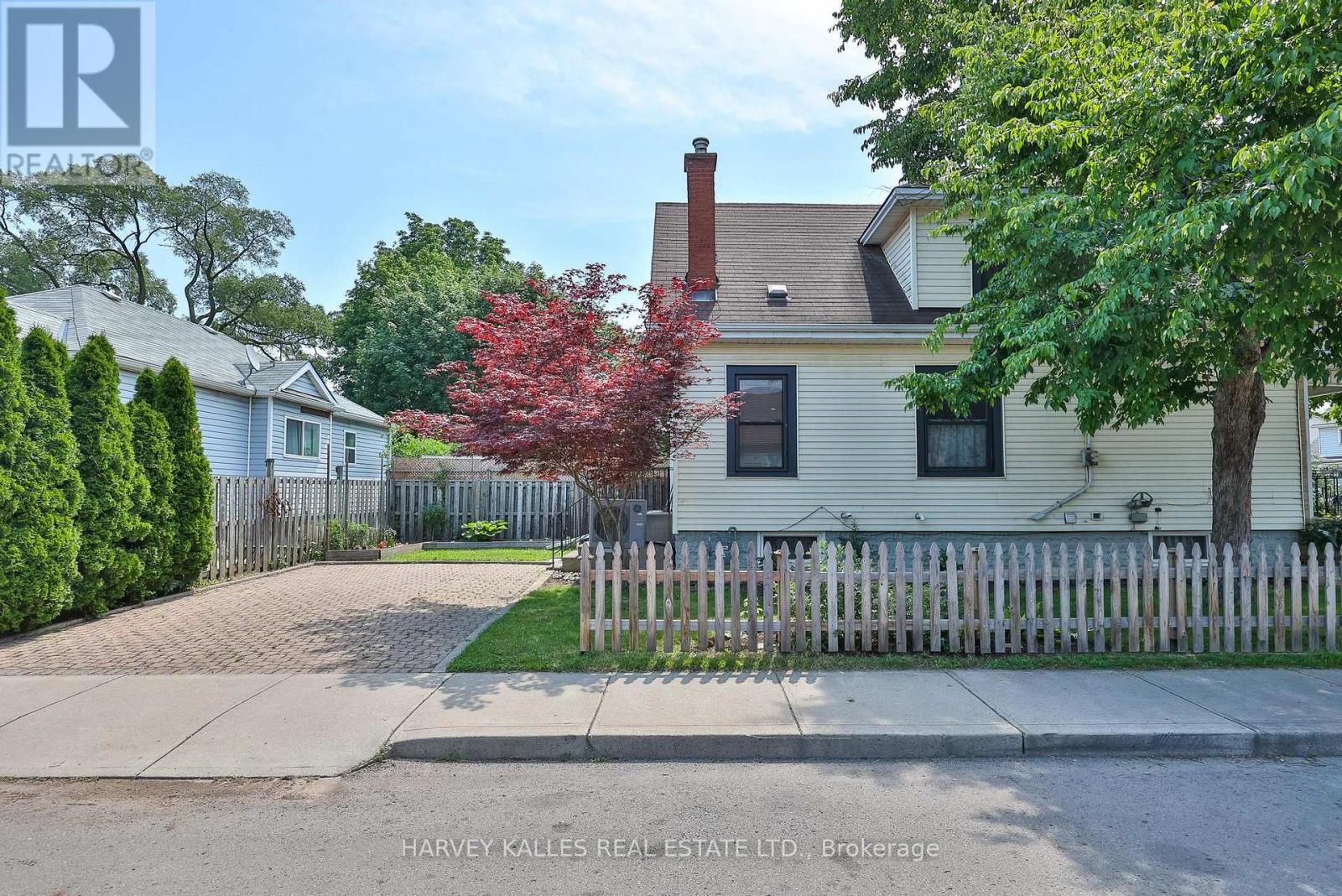 487 DUNSMURE ROAD