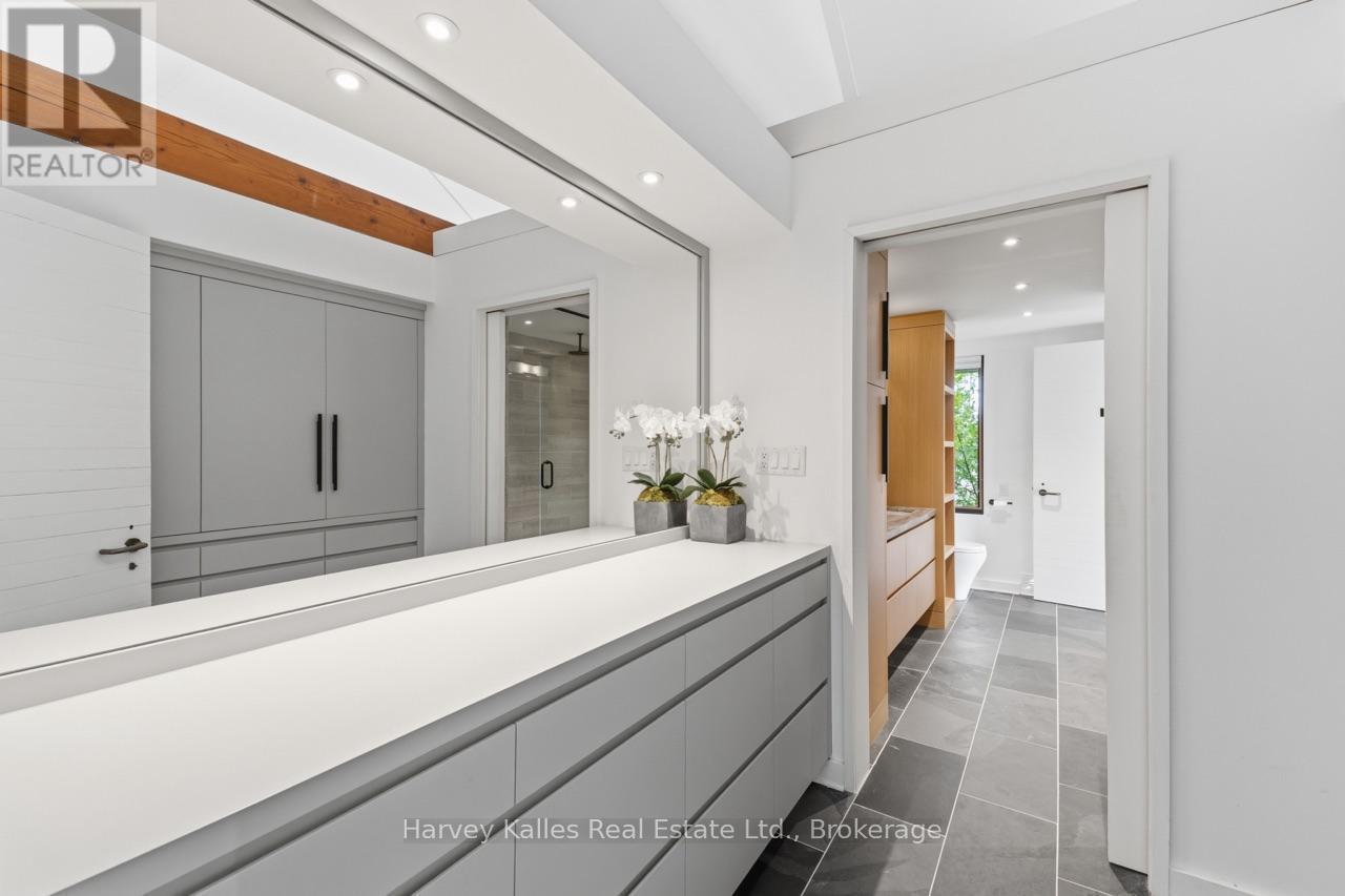 3 - 1220 PARKER'S POINT ROAD