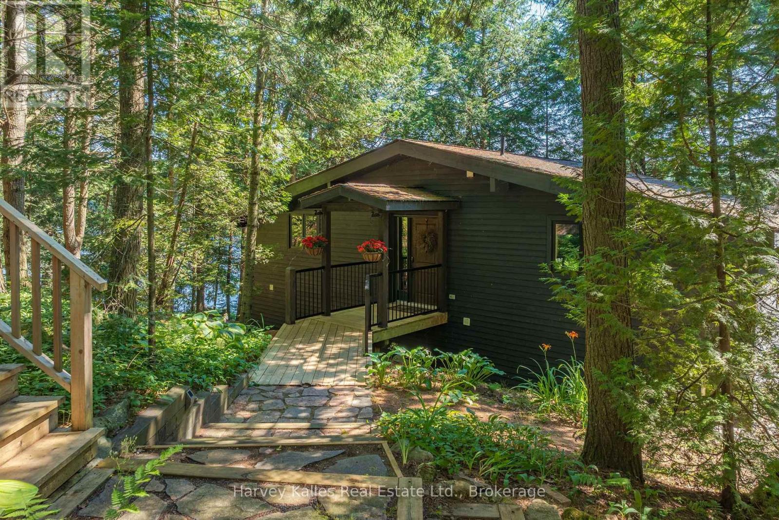 1075 HALLETT ROAD