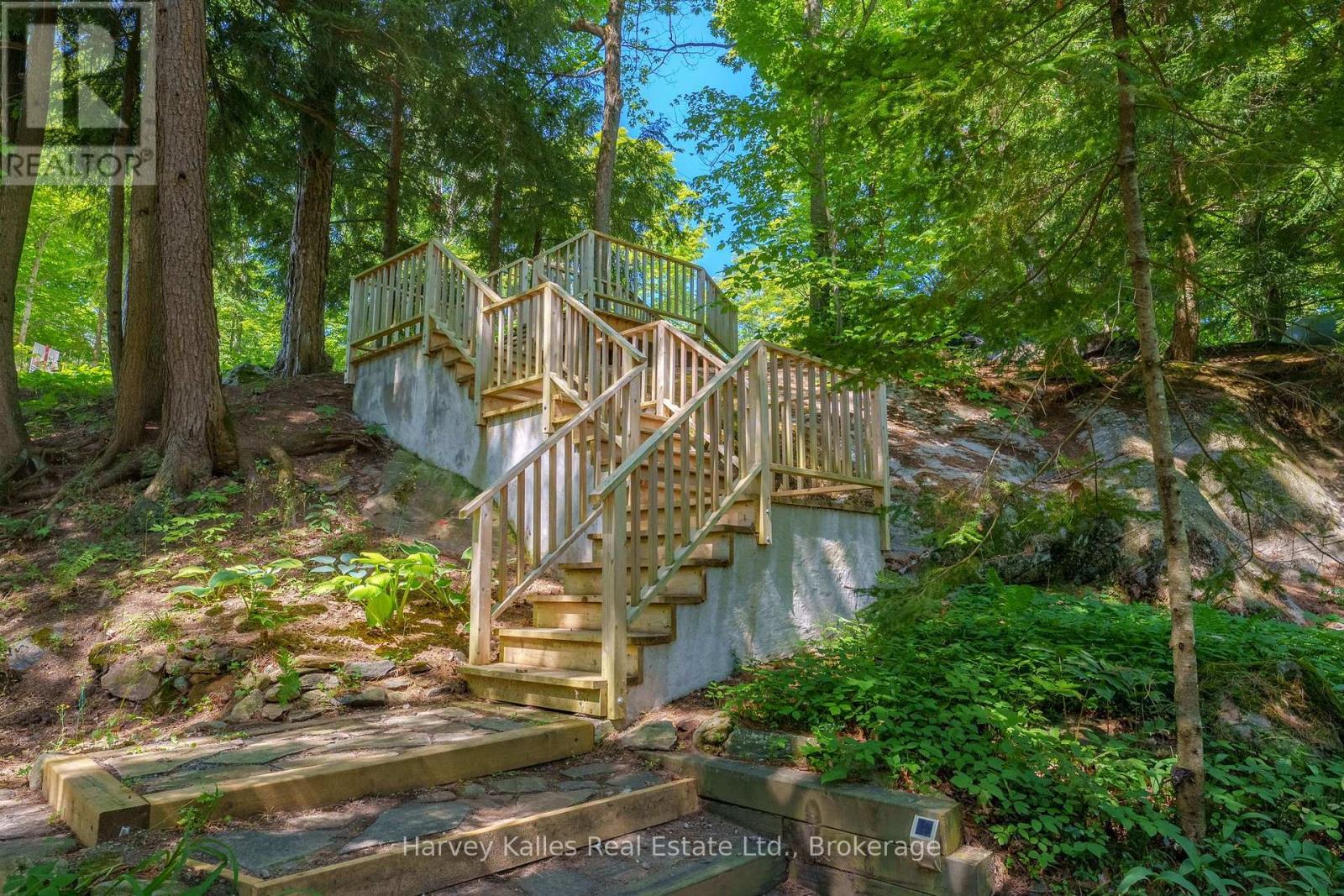 1075 HALLETT ROAD