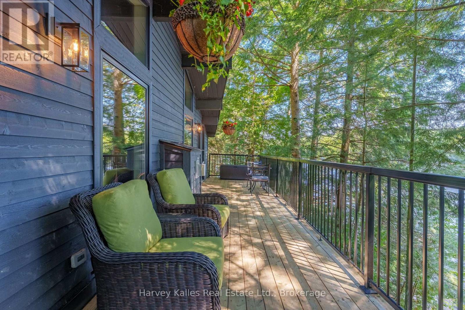 1075 HALLETT ROAD