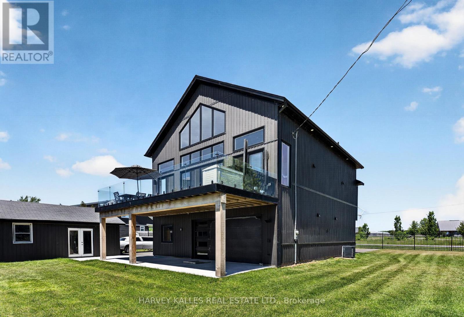 3184 LAKESHORE ROAD